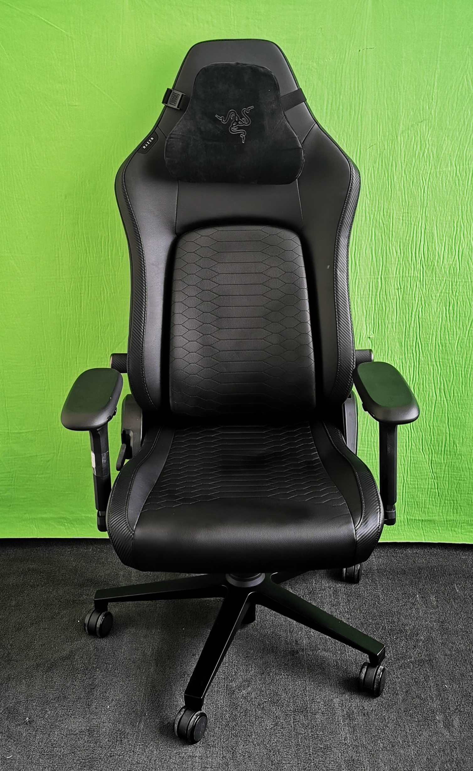 ÚJ Razer Iskur V2 Black eladó, szállítás kérhető!, kiemelt kép