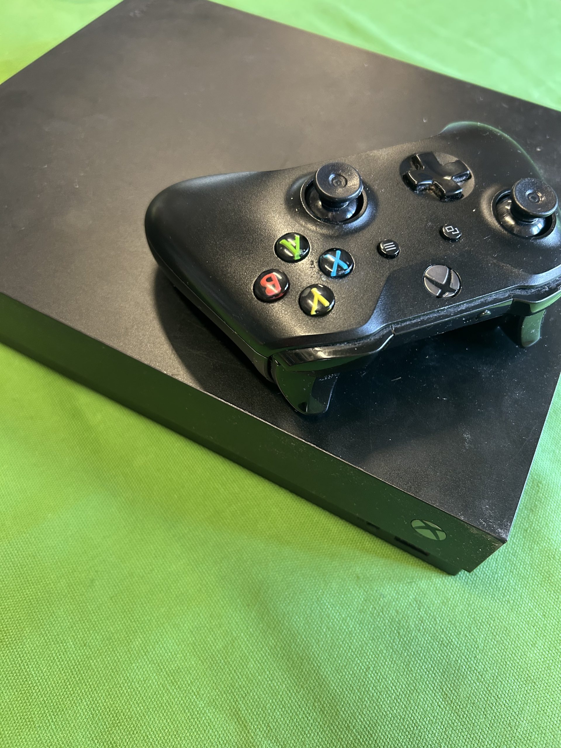 XBOX ONE X, kiemelt kép