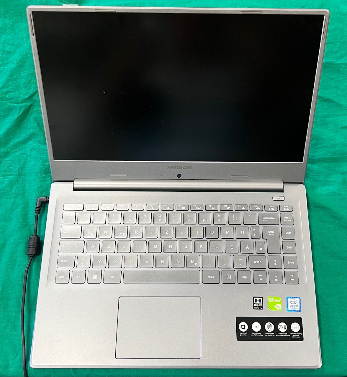Medion Laptop P6645 i7, kiemelt kép