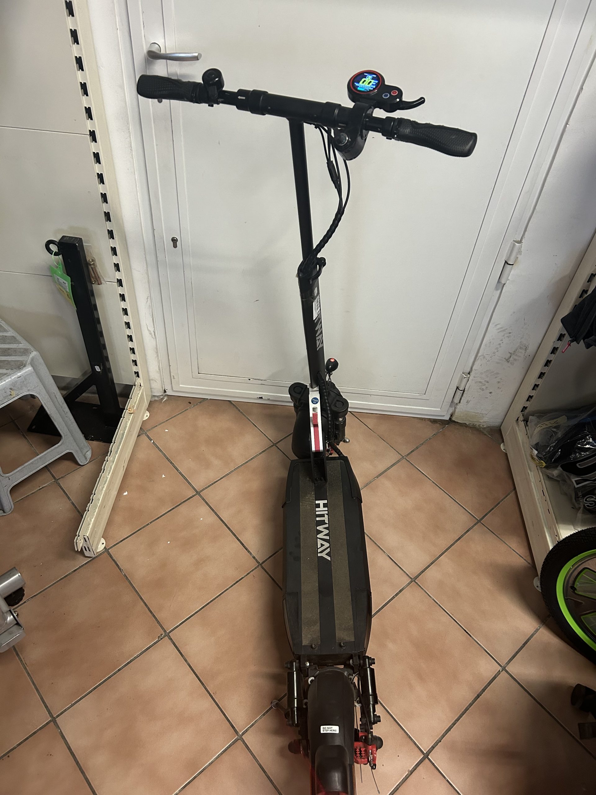 Hitway elektromos roller 500 W 40 km/h, kiemelt kép