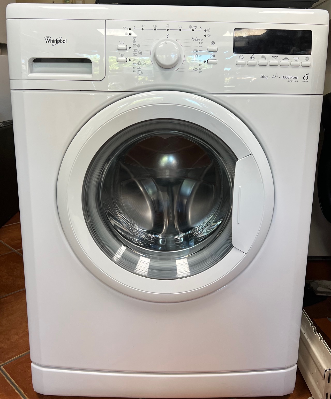 Elöltöltős keskeny mosógép Whirlpool AWS 51012, kiemelt kép