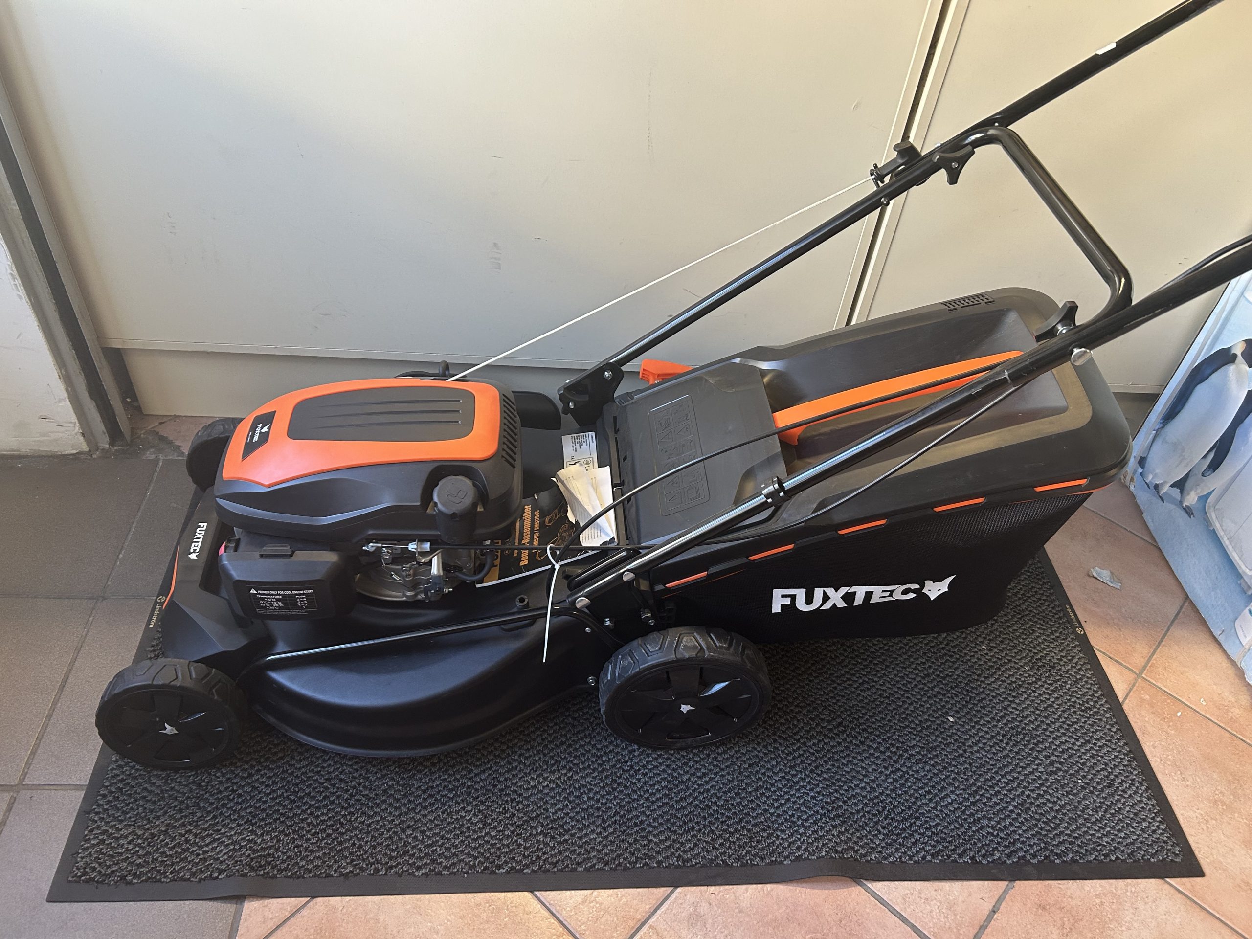 Új önjárós fűnyíró FUXTEC 4PS/2.9kW, kiemelt kép
