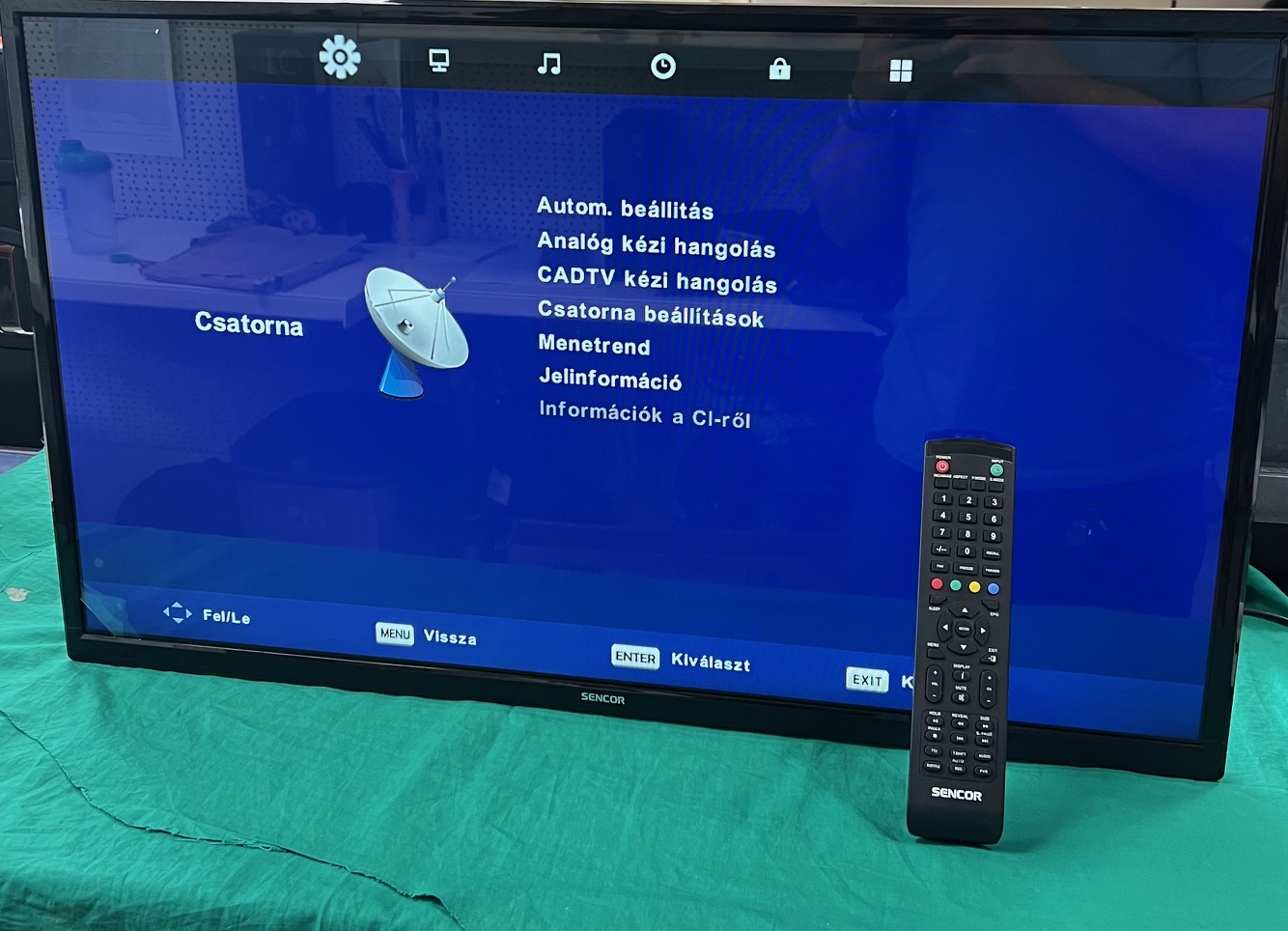 Sencor SLE 3231TCS Led Tv 81cm, kiemelt kép