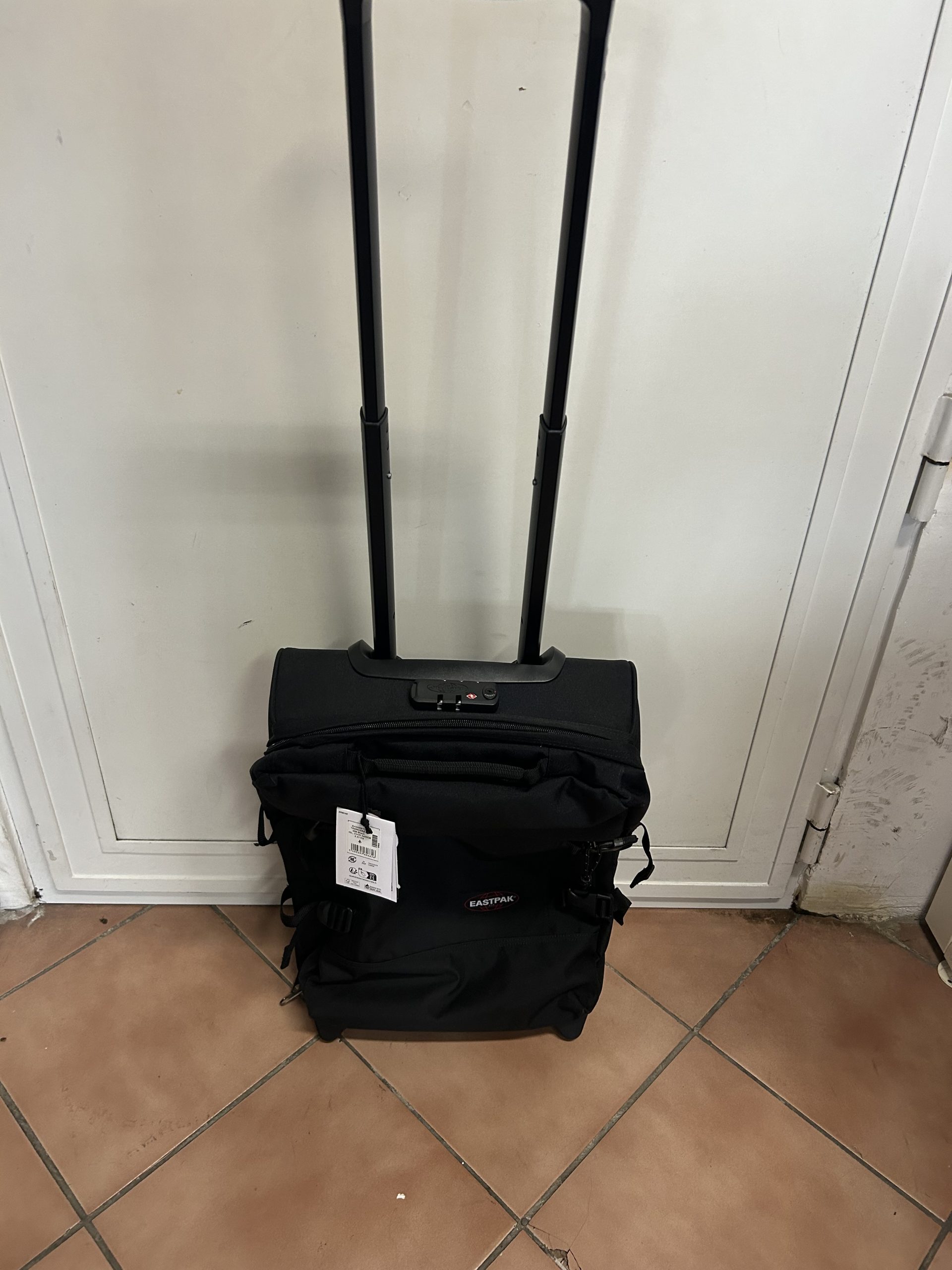 Új Eastpak 008 black gurulós bőrönd, kiemelt kép