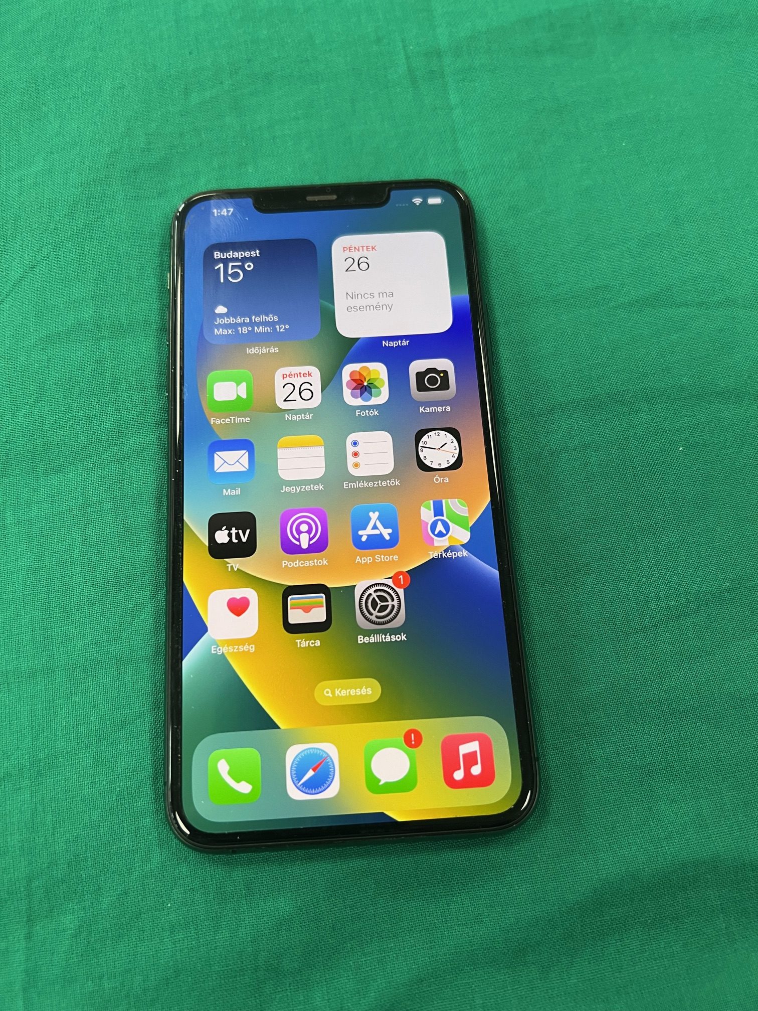 Apple iPhone 11 Pro Max 64GB mobiltelefon, kiemelt kép