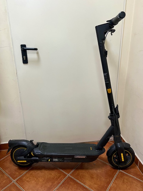 Segway KickScooter MAX G2, kiemelt kép