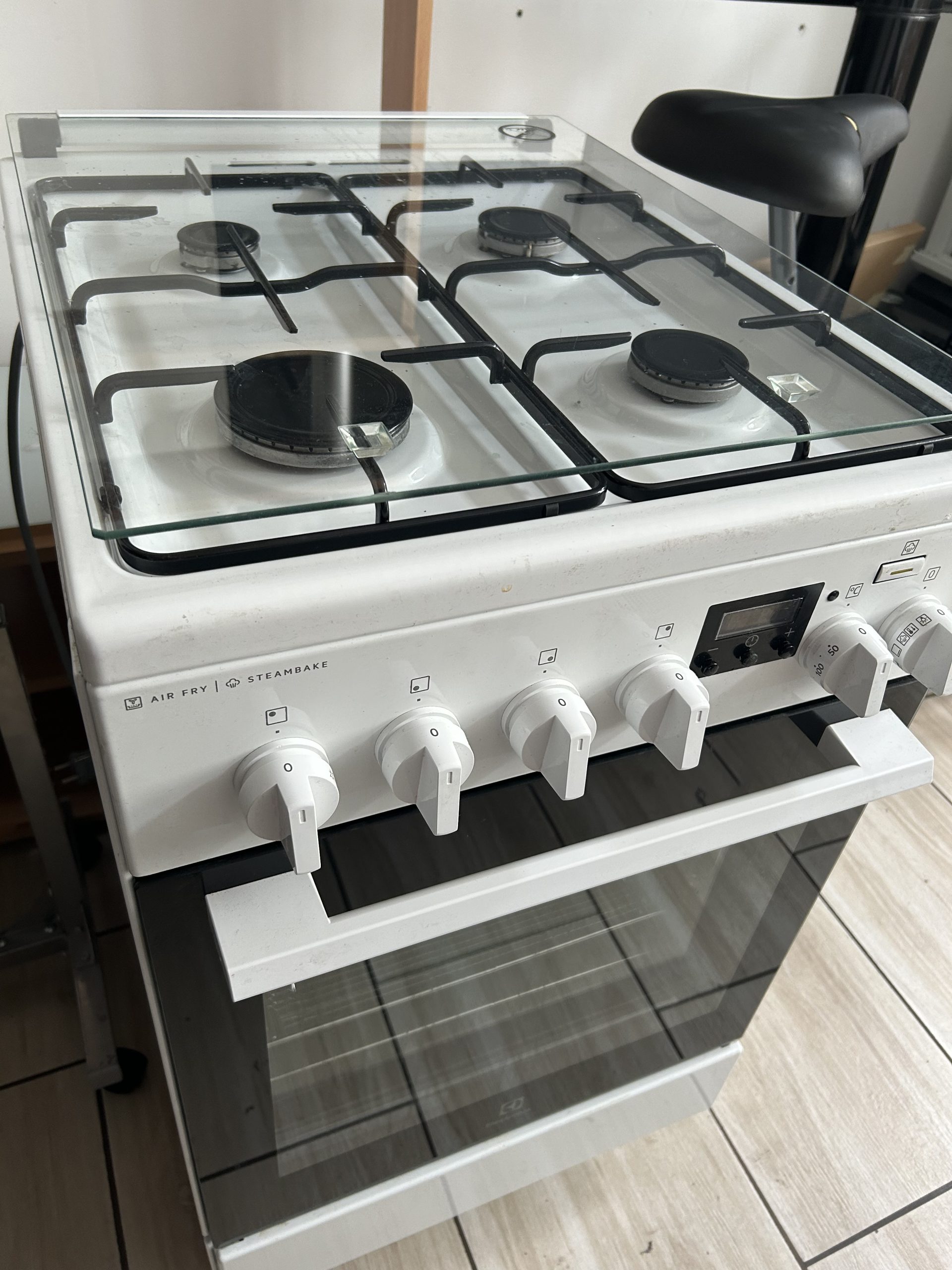 Electrolux LKK560205W kombinált tűzhely, kiemelt kép