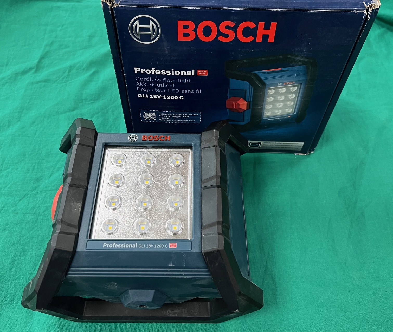 Bosch GLI 18V-1200C Szerelőlámpa, kiemelt kép