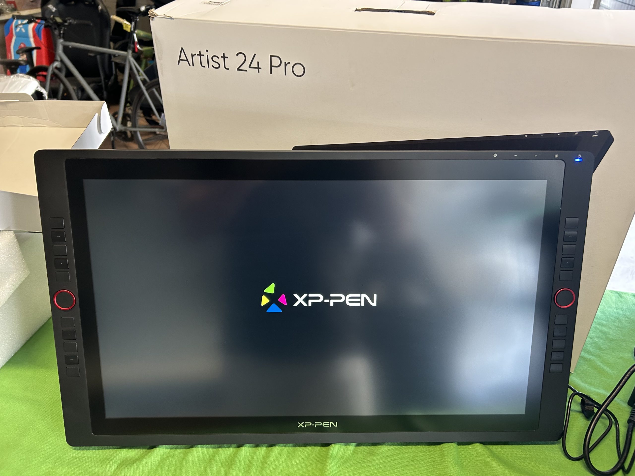 Gyári garanciával Digitalizáló tábla XP-PEN Artist Pro 24, kiemelt kép