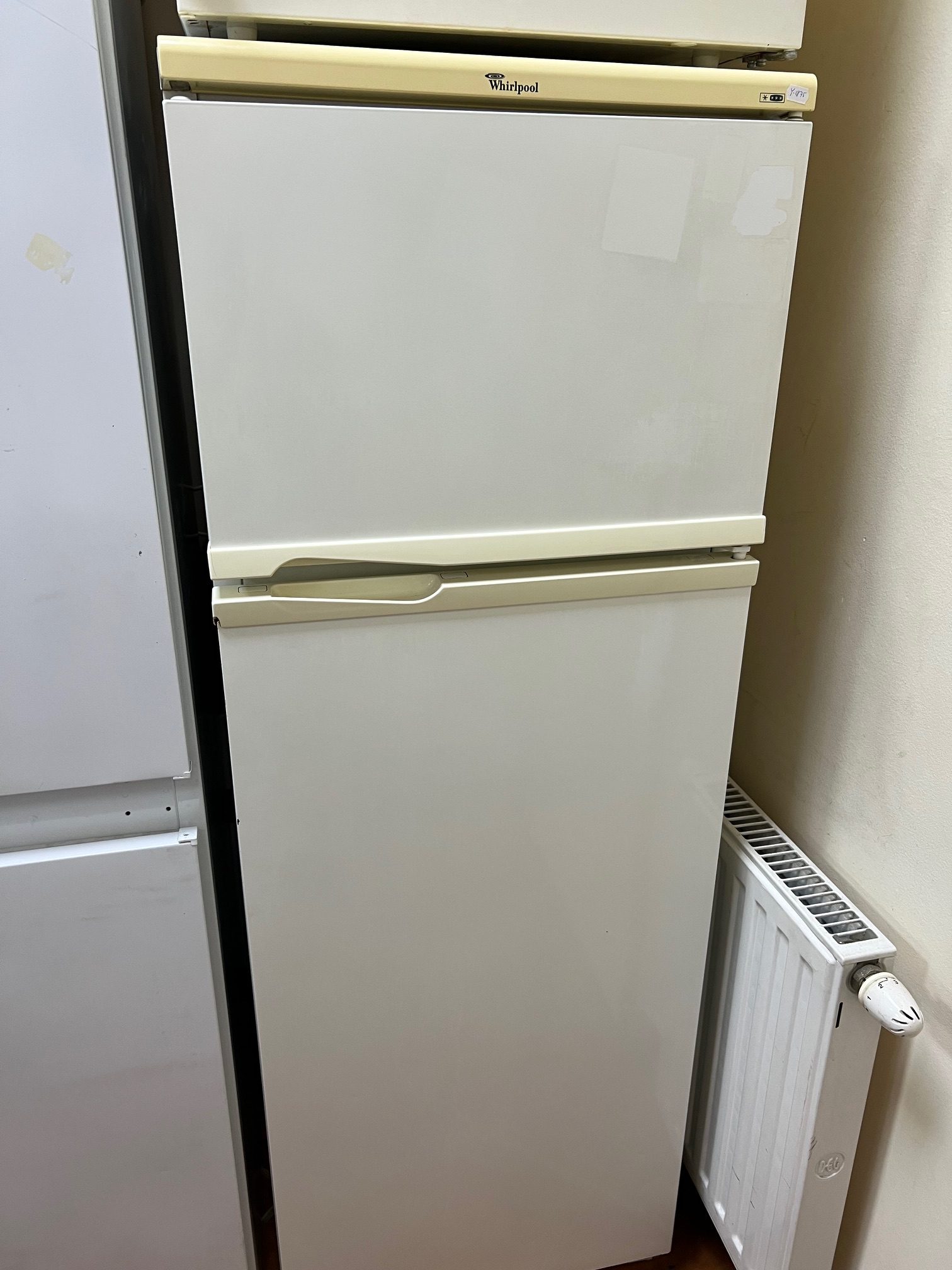 Whirlpool Kombinált hűtő 277L, 159/55/58.5, kiemelt kép