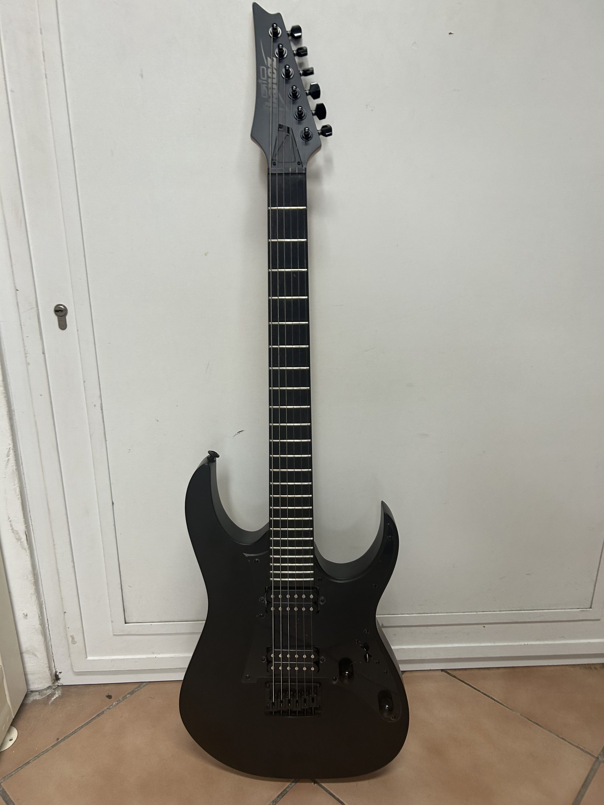 Gyári garanciás! Ibanez GRGR131EX-BKF elektromos gitár, kiemelt kép