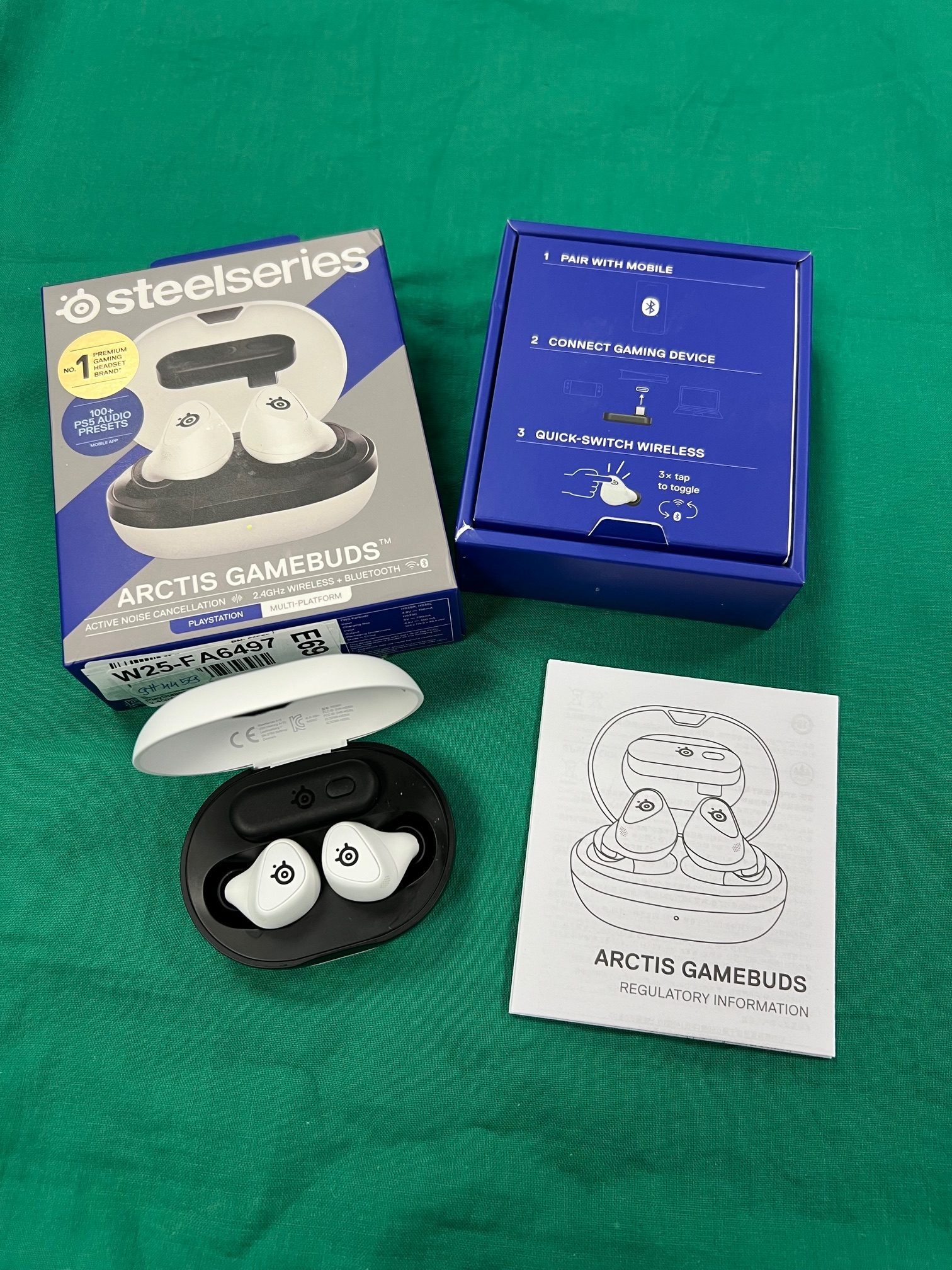 SteelSeries Arctis GameBuds fülhallgató, fehér, kiemelt kép