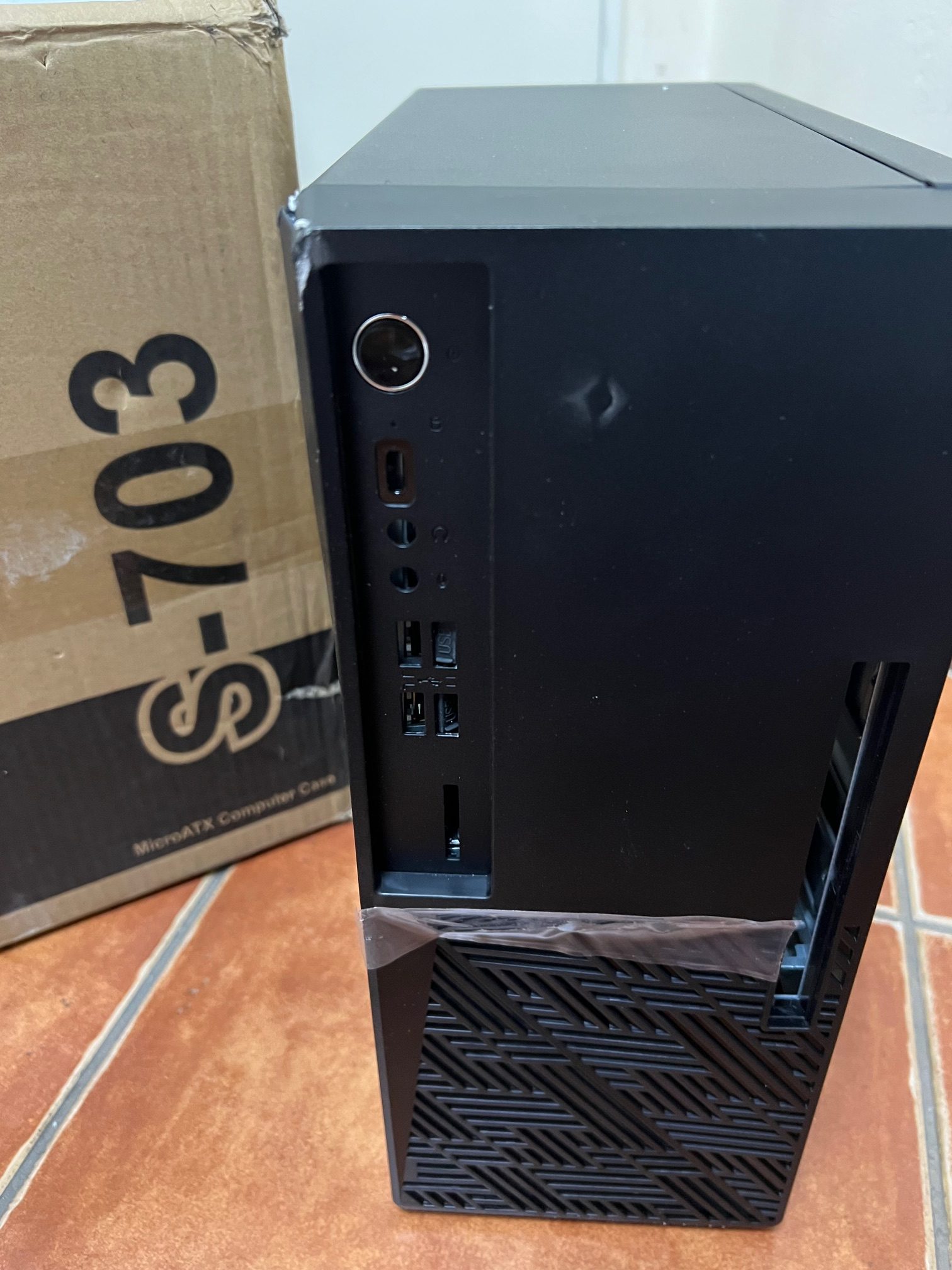 ÚJ! Inter-Tech S-703 számítógép ház, kiemelt kép