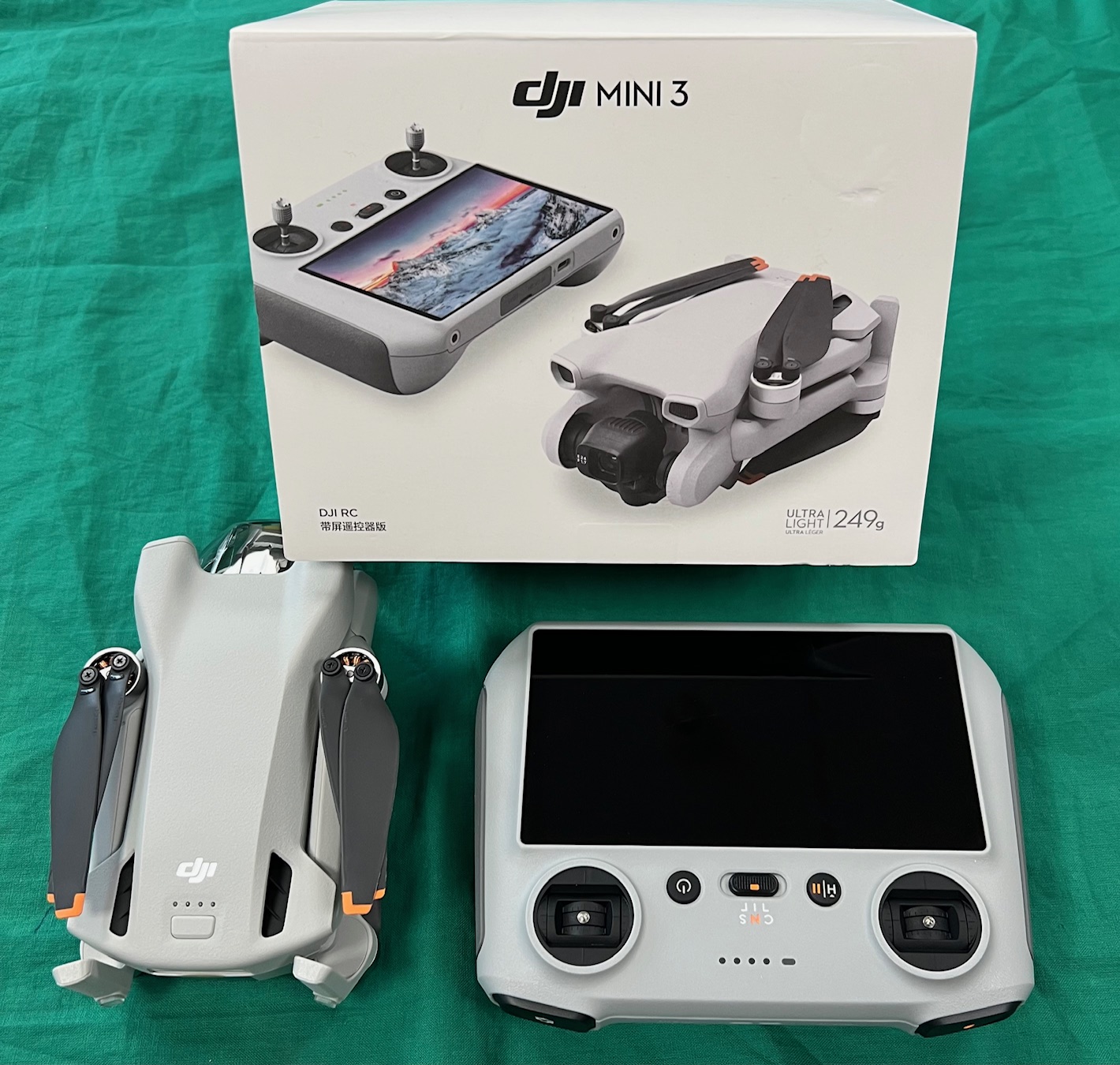 DJI mini 3 drón display unit, kiemelt kép