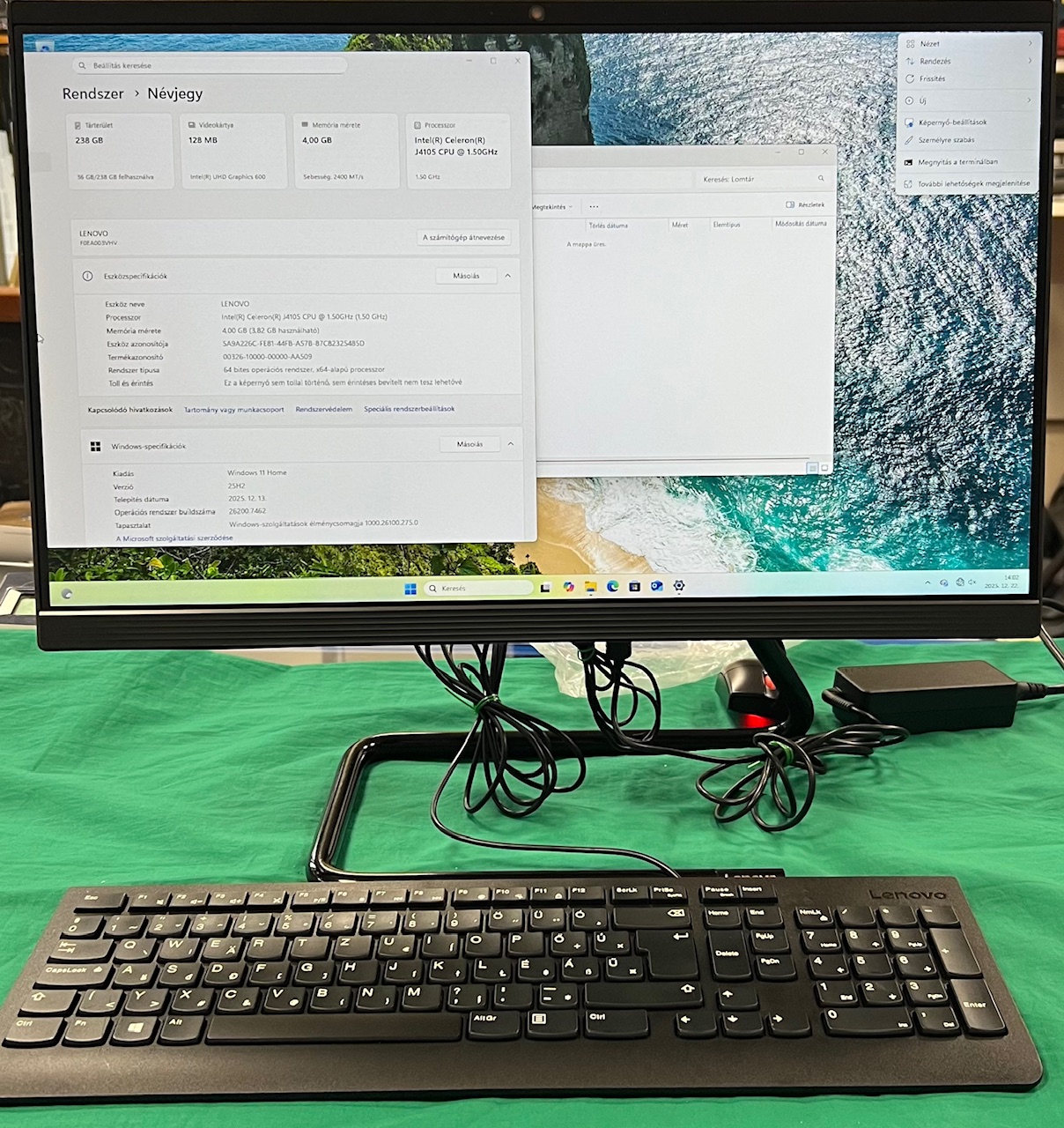 Lenovo F0EA Monitor Pc, kiemelt kép