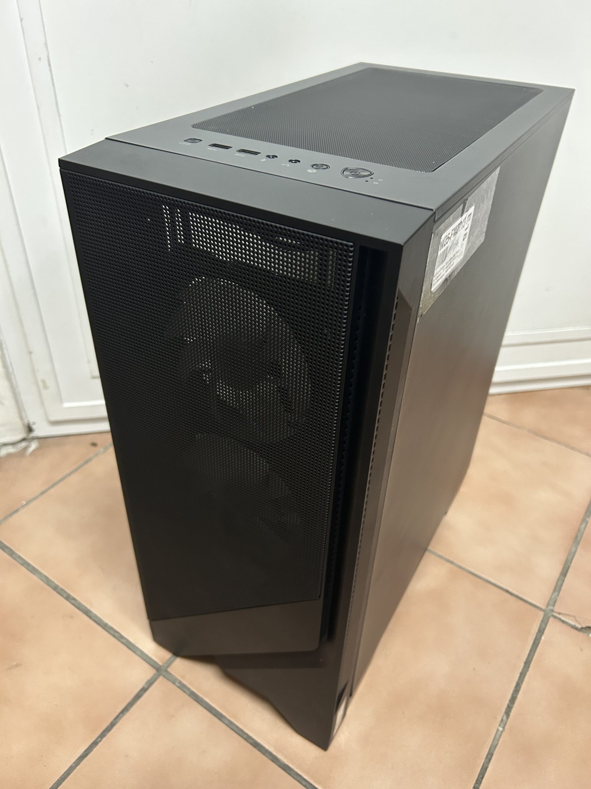 Új MSI MAG Forge 120a pc ház, számítógép ház, kiemelt kép