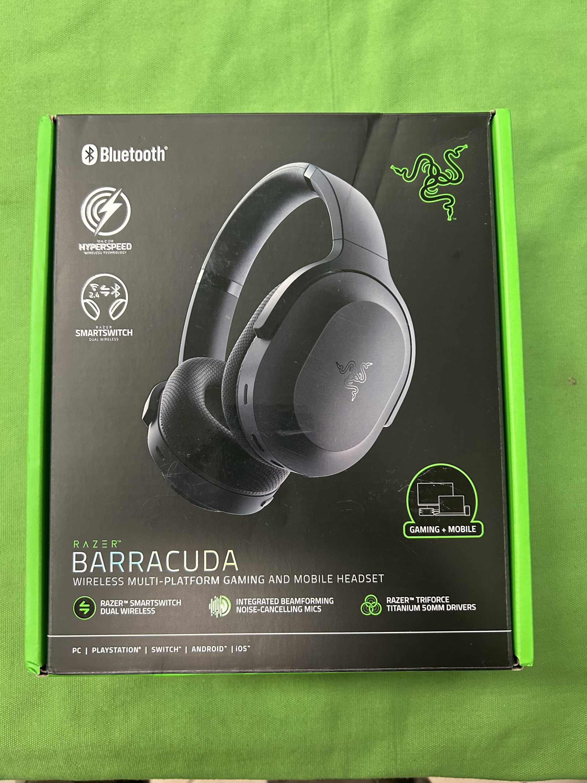 ÚJ Razer Barracuda wireless multiplatformos gamer fejhallgató, kiemelt kép