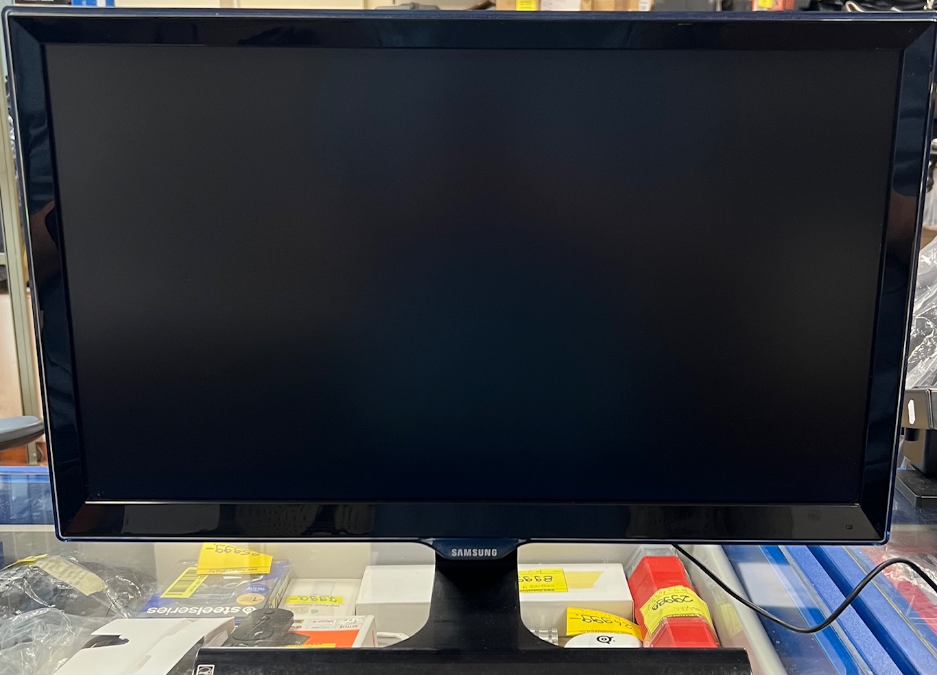 Samsung LED monitor 22", S22E390H, kiemelt kép