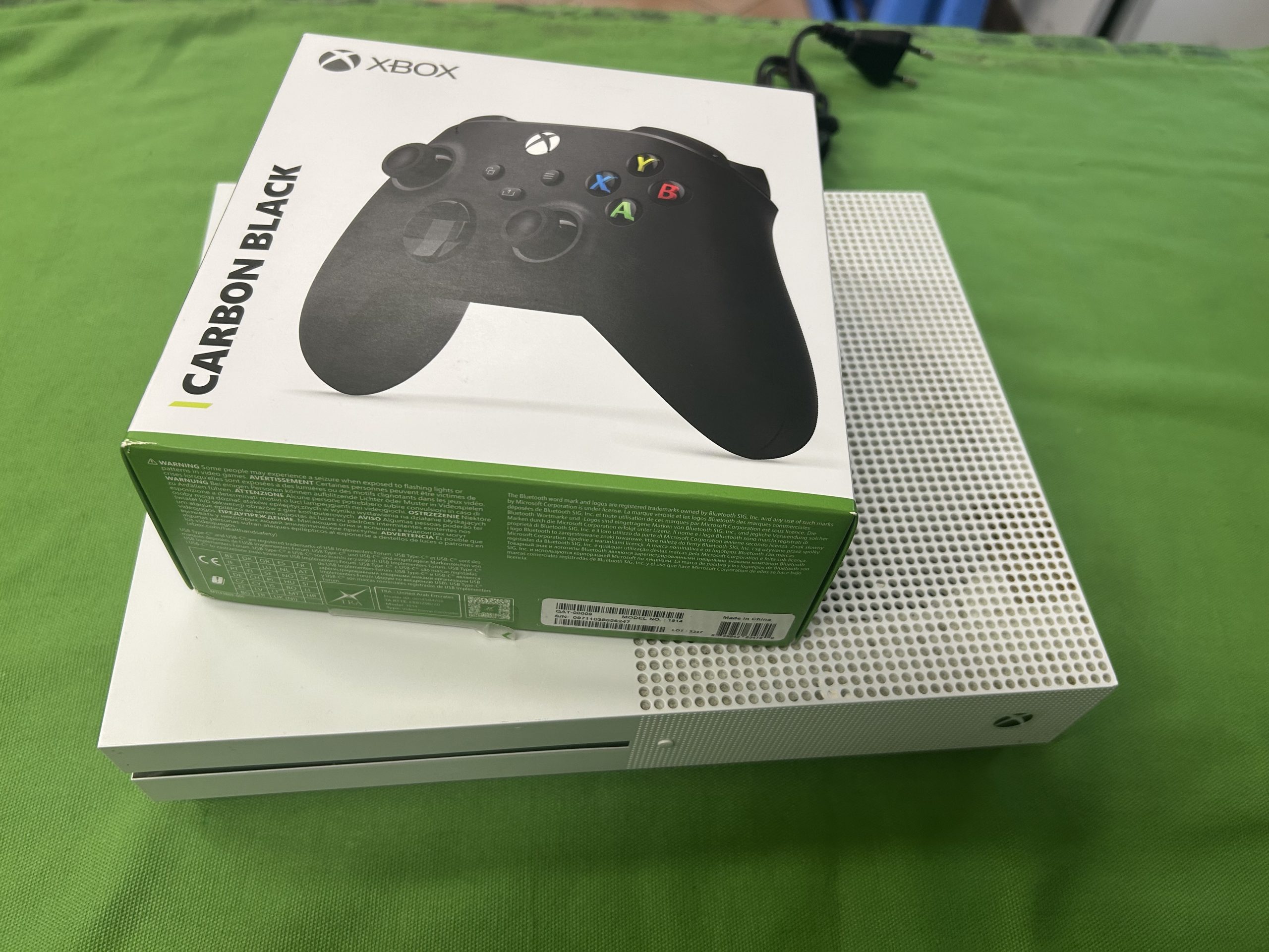 XBOX ONE S konzol, kiemelt kép