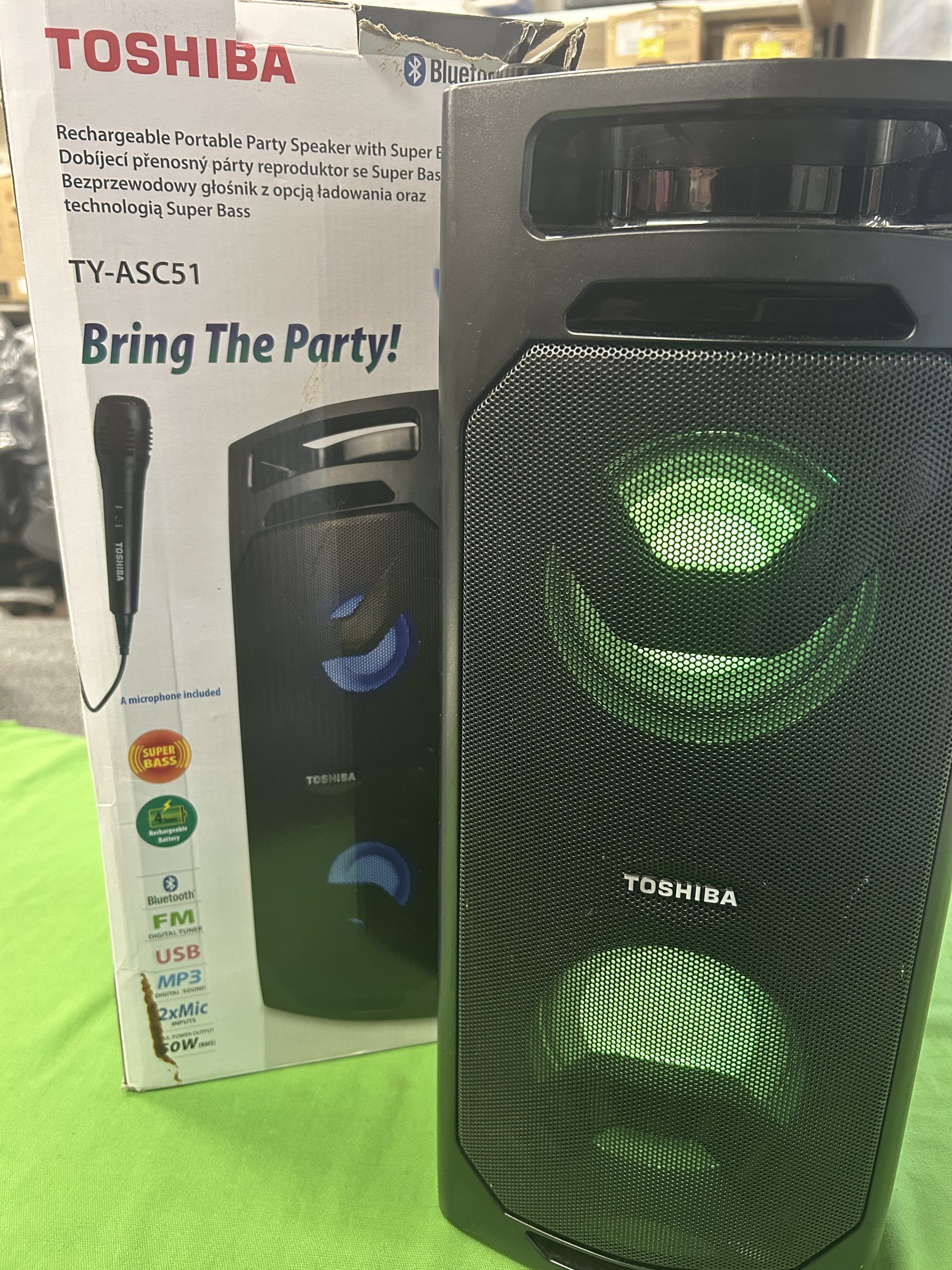 Toshiba TY-ASC51 hordozható bluetooth hangfal, kiemelt kép