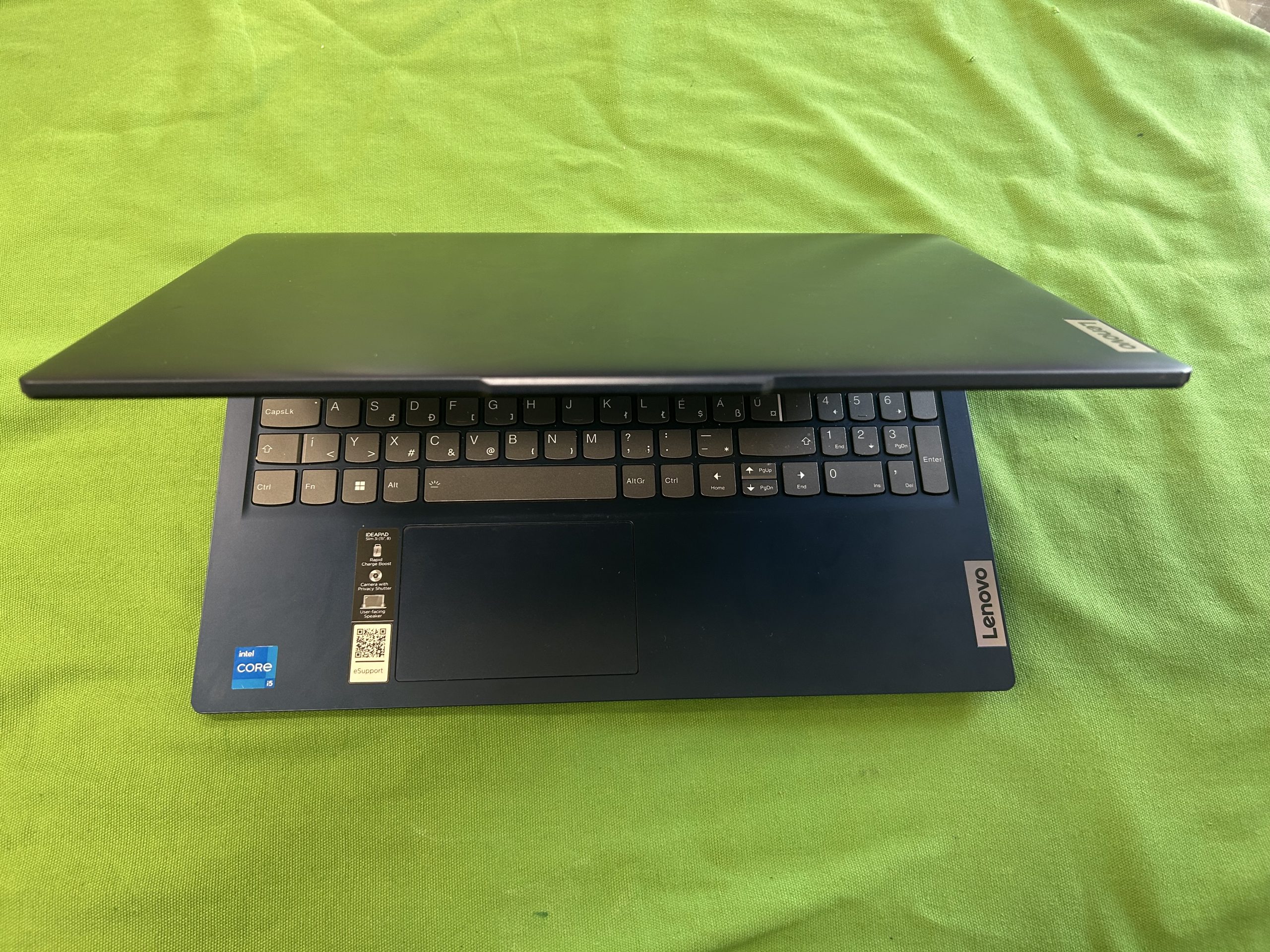 Lenovo IdeaPad Slim 3 83ER00J0HV Notebook, kiemelt kép