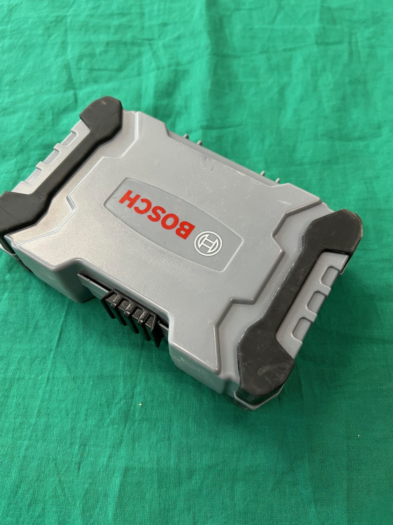 Új! Bosch 43 részes csavarozó-fúró készlet, kiemelt kép