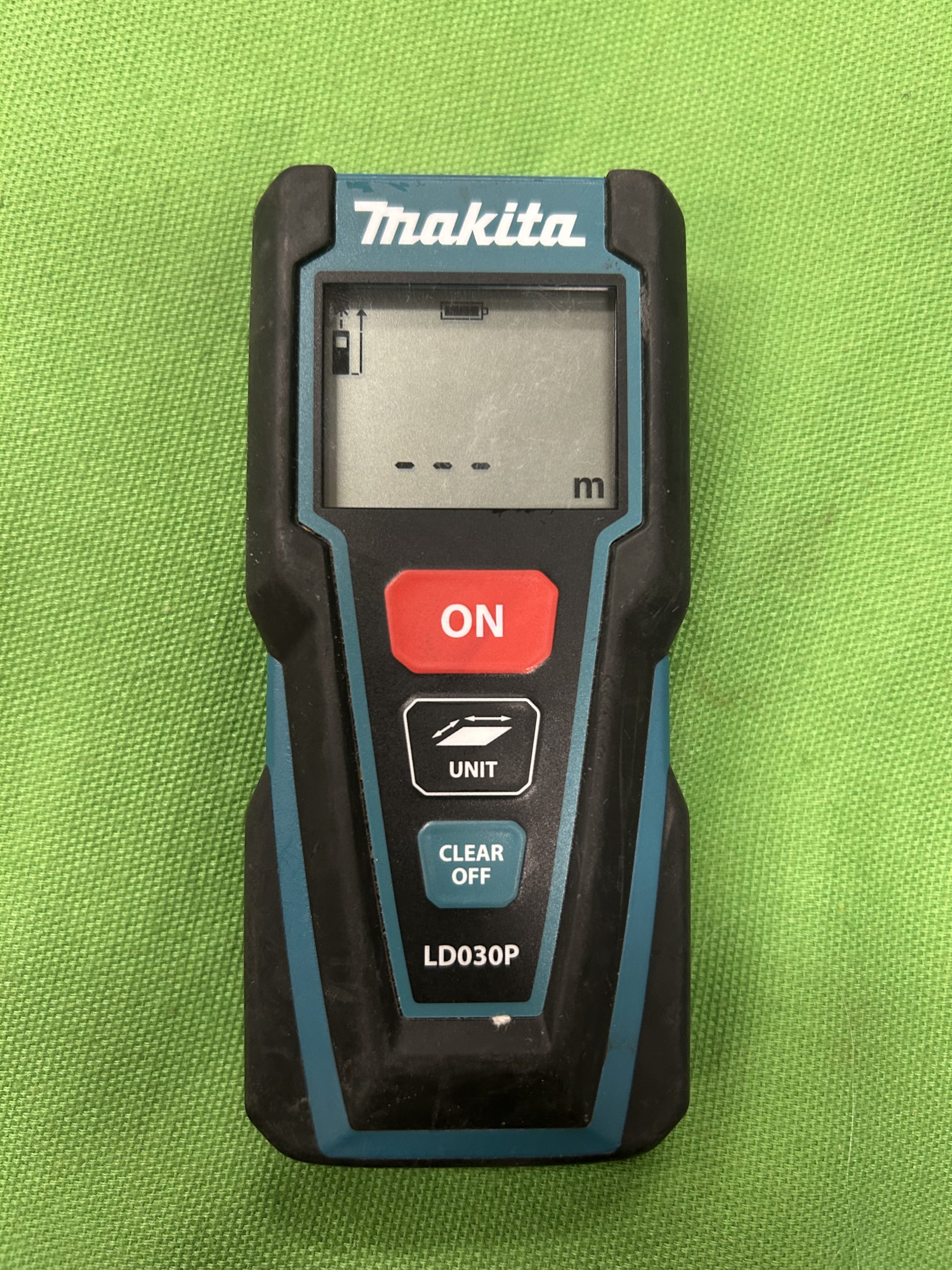 Makita LD030P távolságmérő 0,2 - 30 m, kiemelt kép