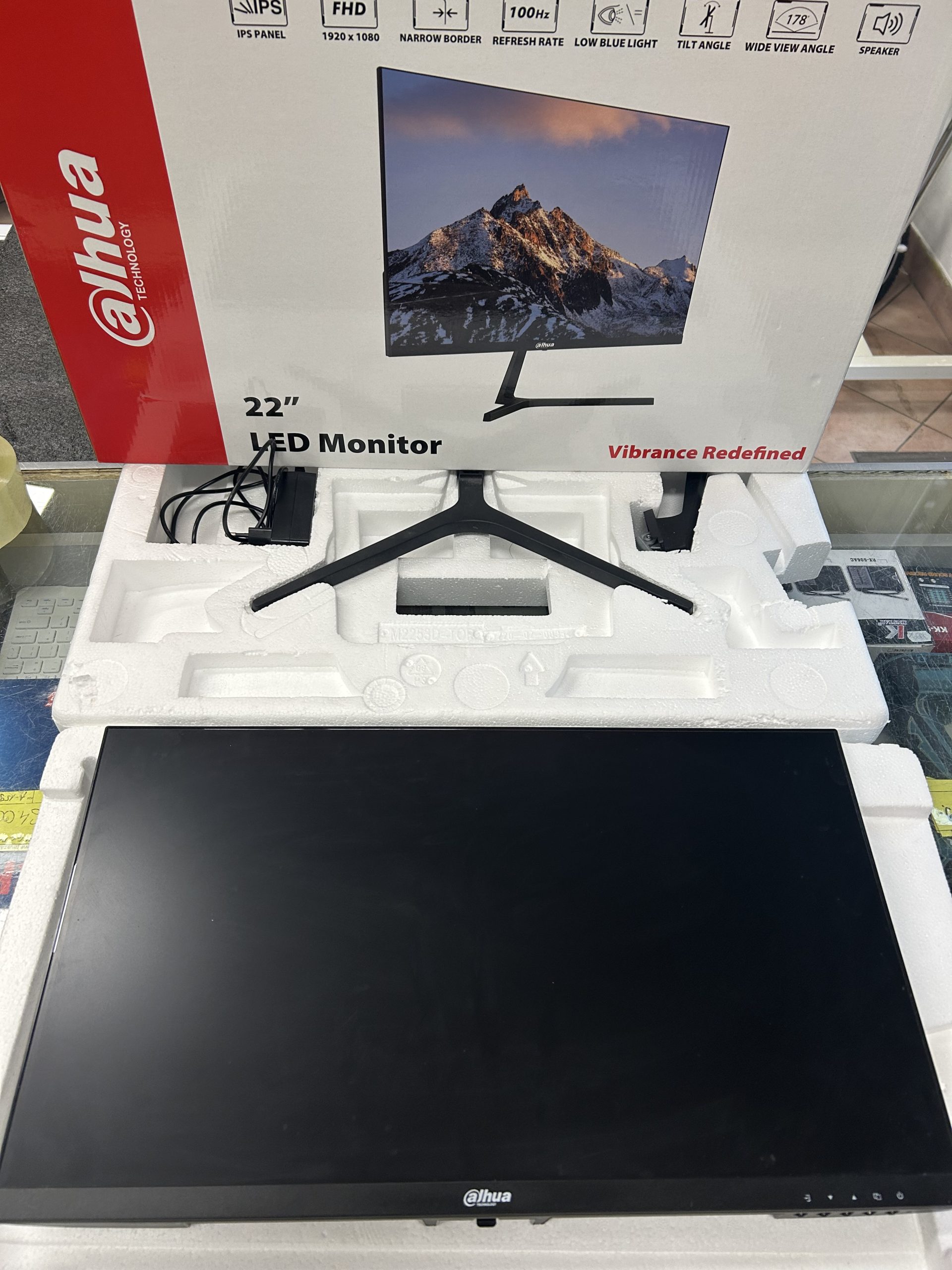 Dahua  22" FULL HD IPS LED monitor 100Hz, kiemelt kép