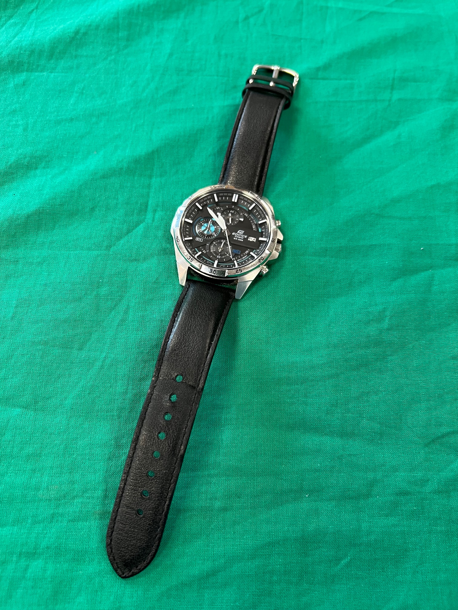 Casio efr-556 karóra, kiemelt kép