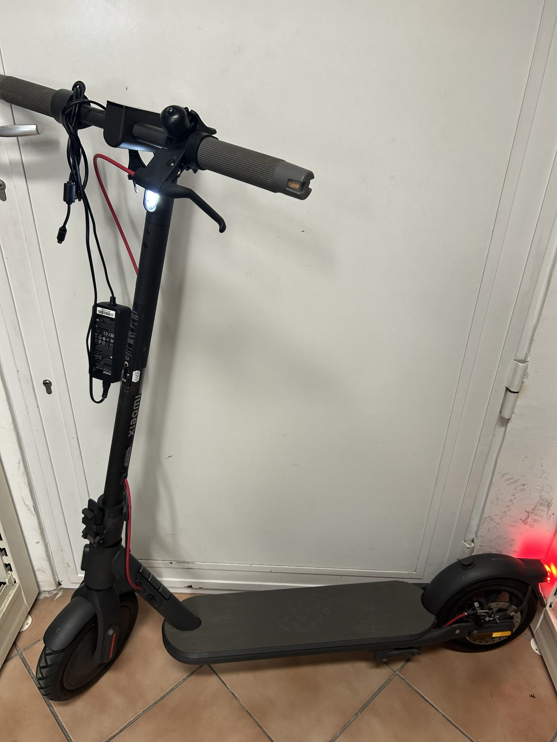 Újszerű, Xiaomi 4 roller eladó, kiemelt kép