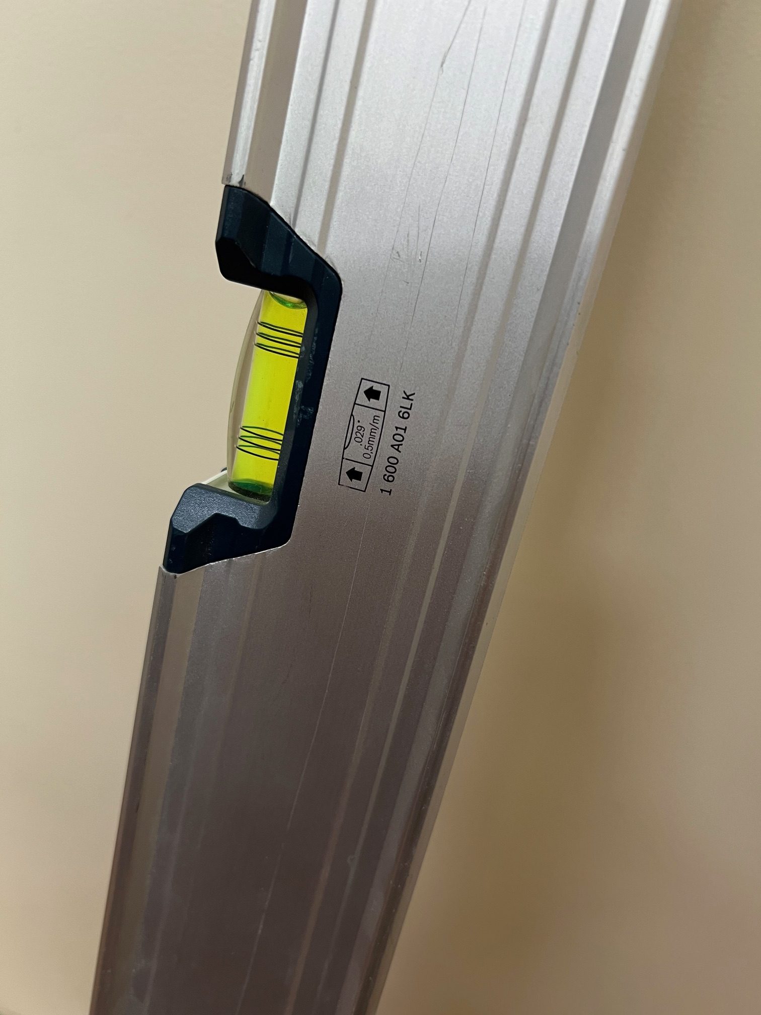 Bosch 1 600 A01 6LK Vízmérték, kiemelt kép