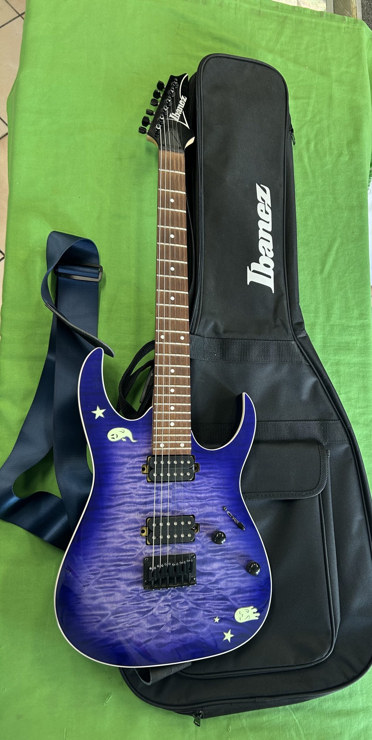 Ibanez RG421QM elektromos gitár, kiemelt kép