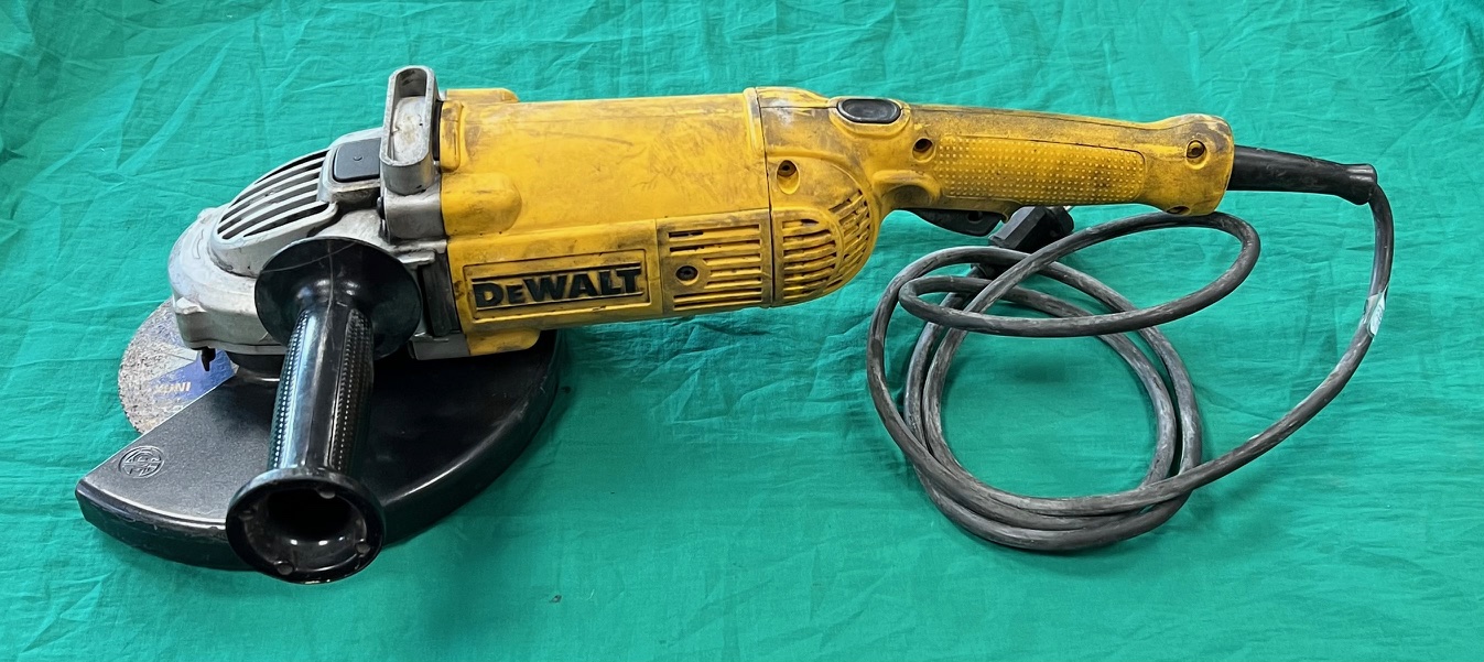 Dewalt DWE-492S Nagyflex, kiemelt kép