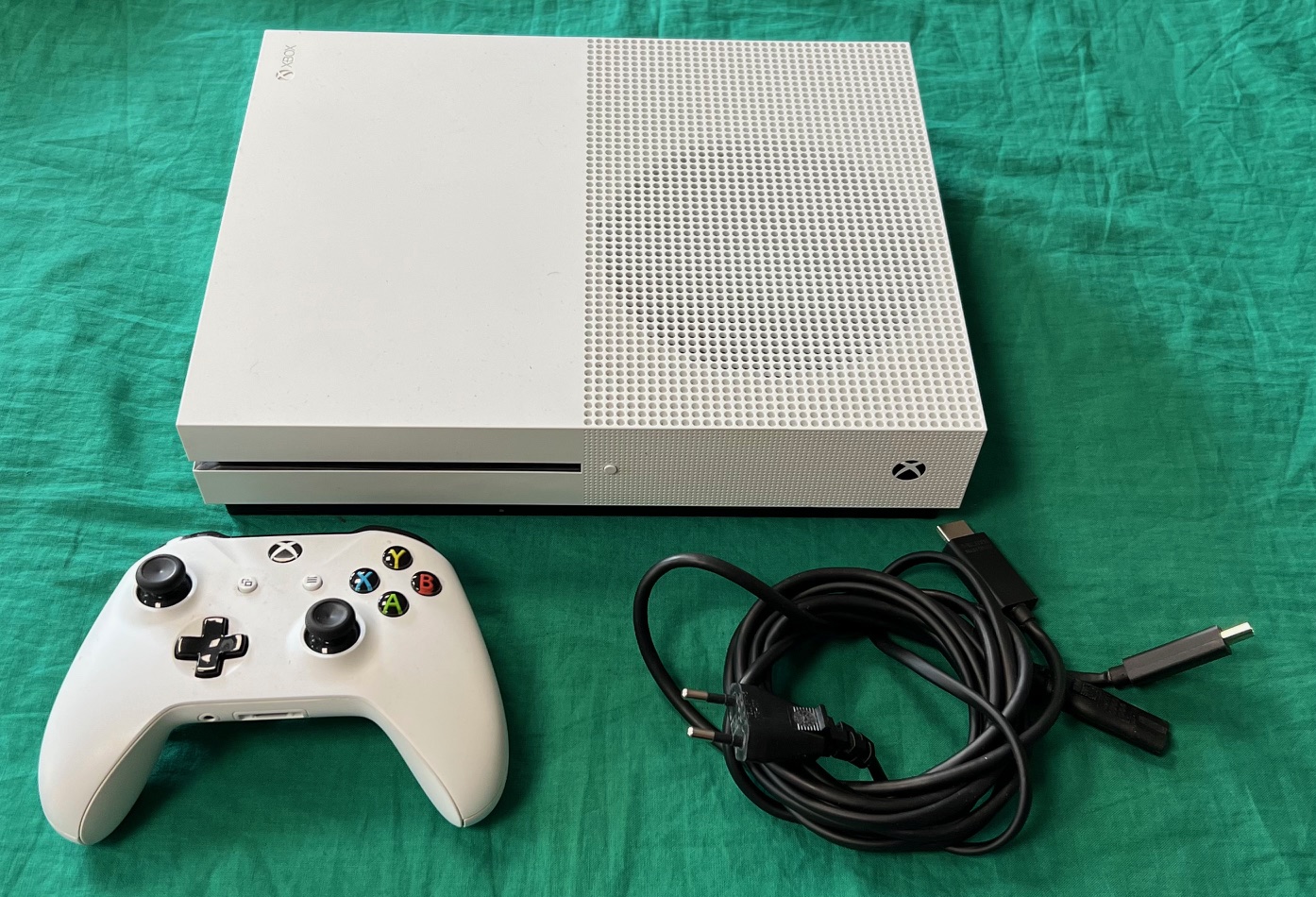 Xbox One S 500GB, kiemelt kép