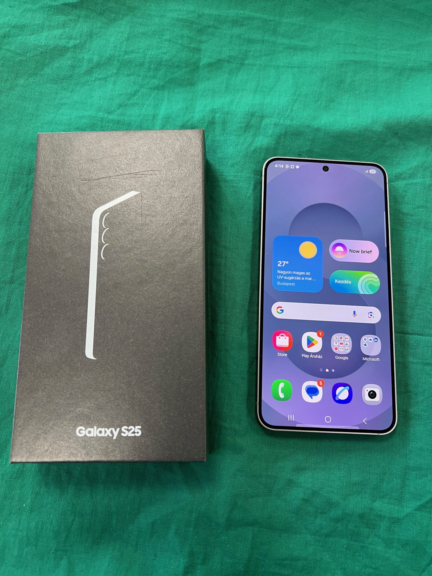 Samsung Galaxy S25 Mobiltelefon, 5G/128GB/12GB RAM, kiemelt kép
