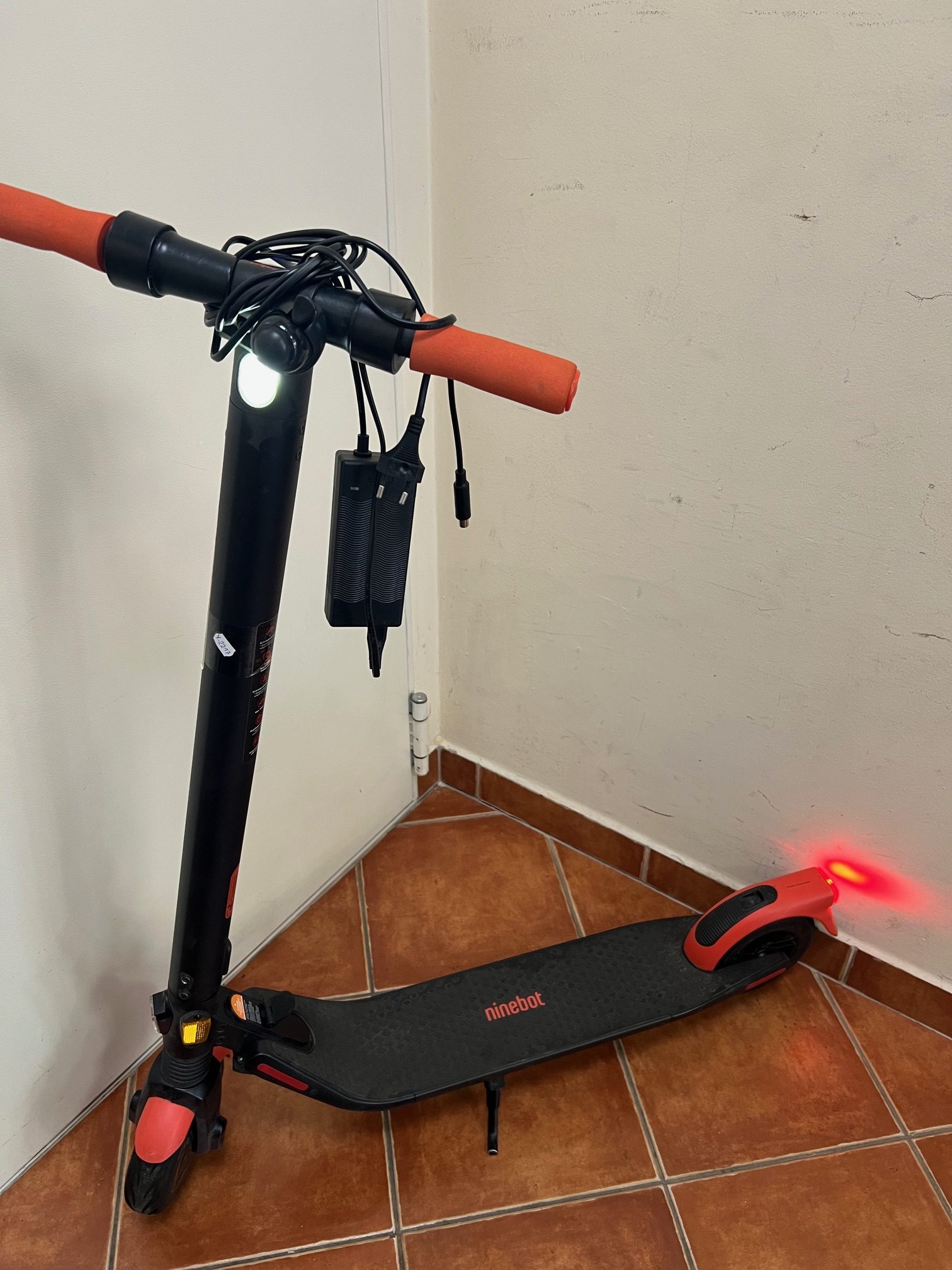 Segway Ninebot Kickscooter ES1LD 2022, kiemelt kép