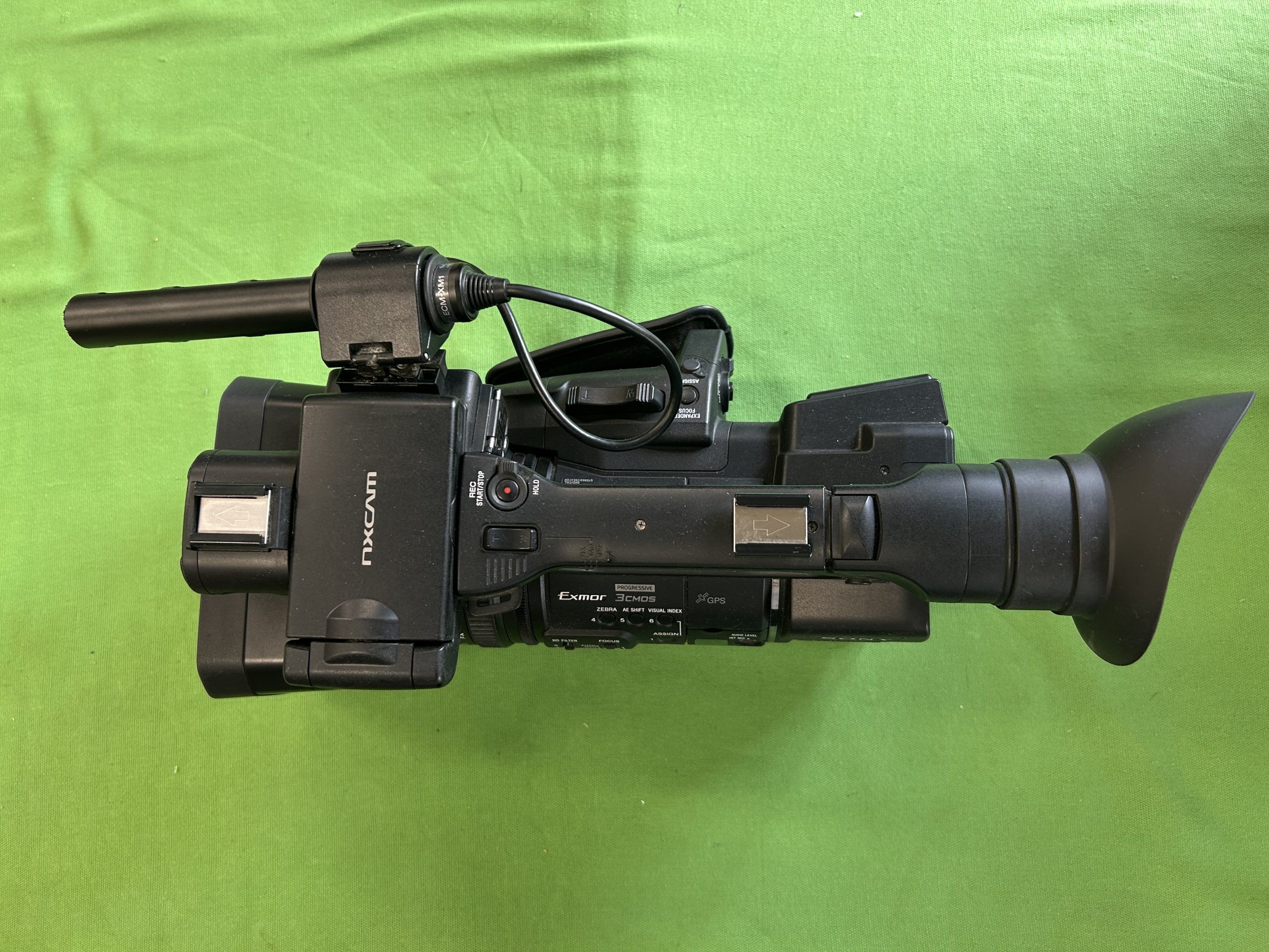 SONY FULL HD made in Japan profi videókamera HXR-NX5E, kiemelt kép