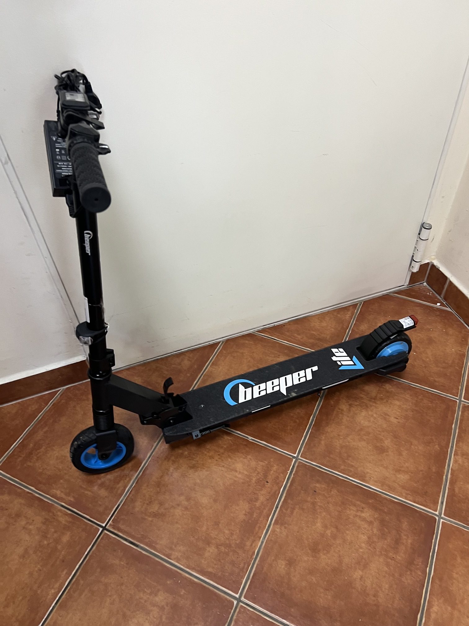 BEEPER FX1L5 Elektromos roller, kiemelt kép