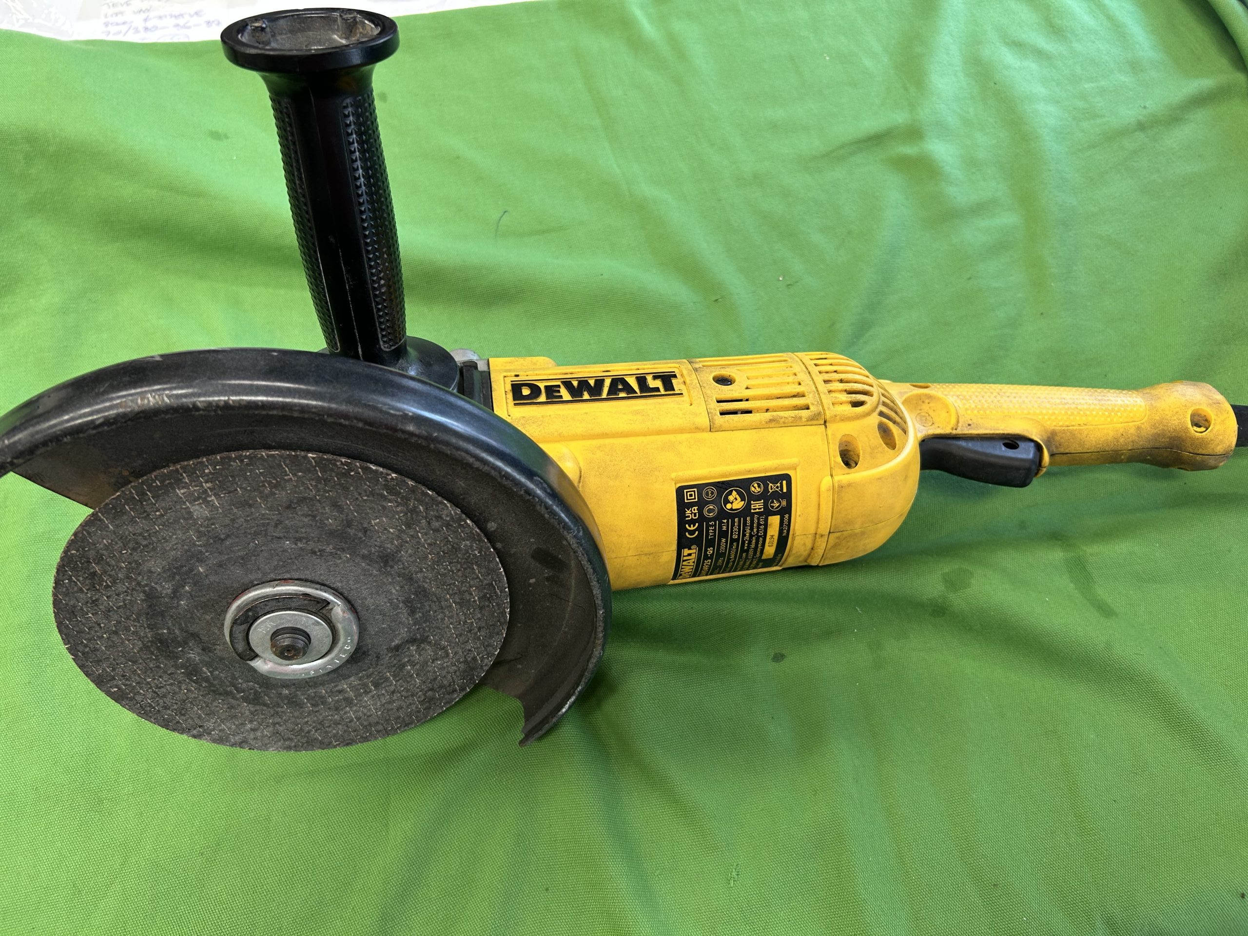 Dewalt DWE492S-QS nagyflex, kiemelt kép
