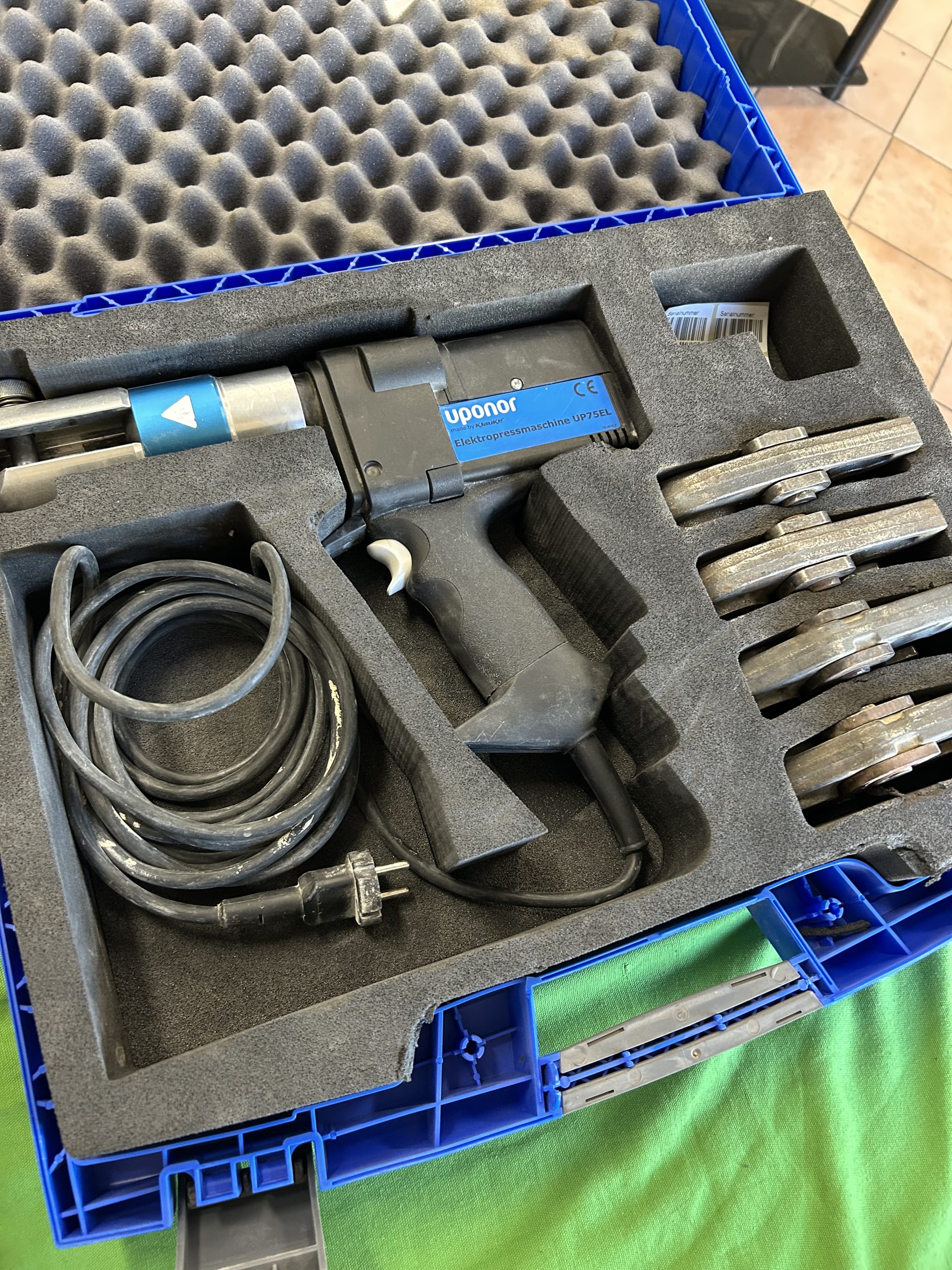Uponor S-Press UP 75 EL elektromos présgép, kiemelt kép