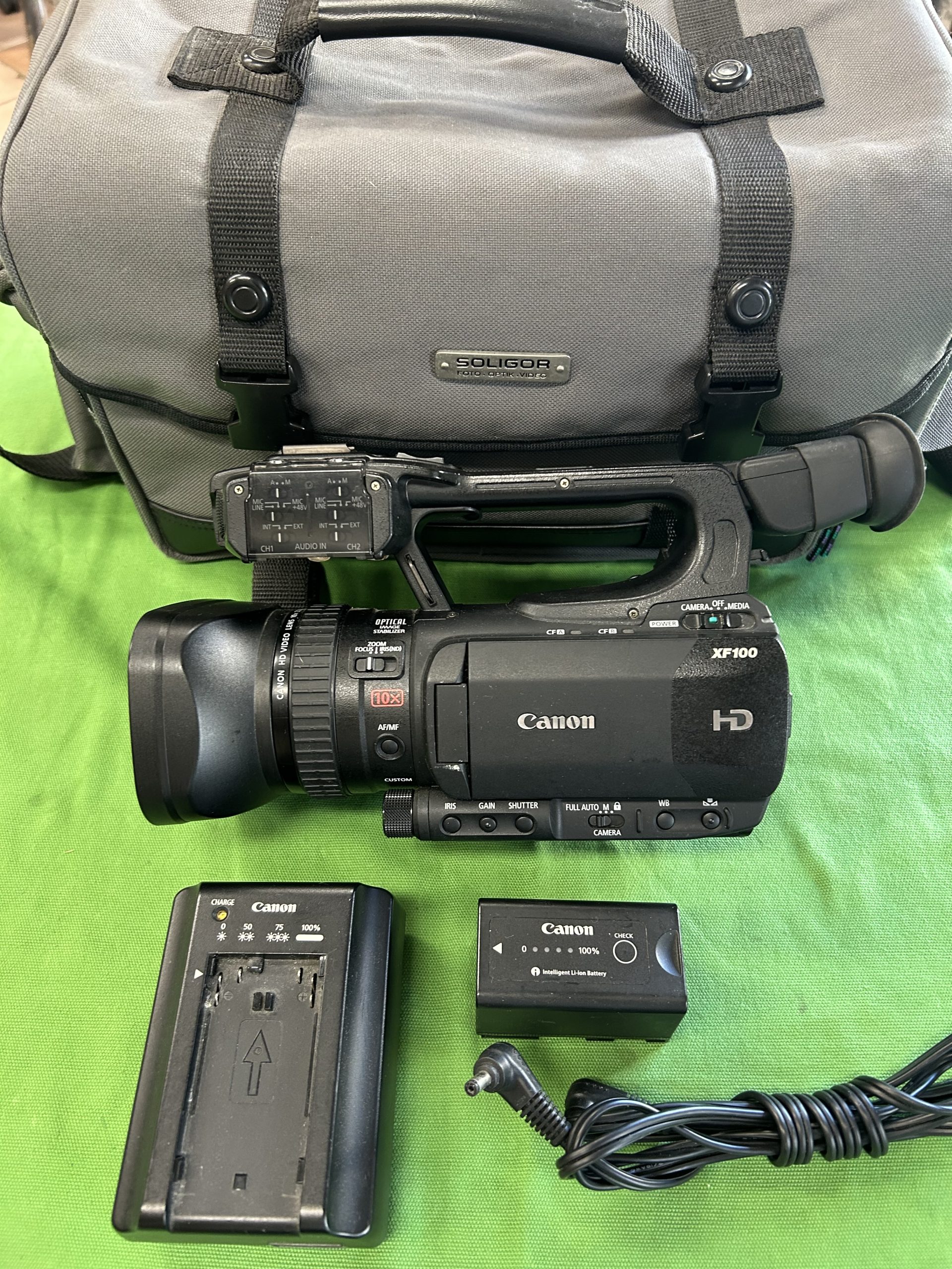 Canon XF100 profi FULL HD kamera, kiemelt kép