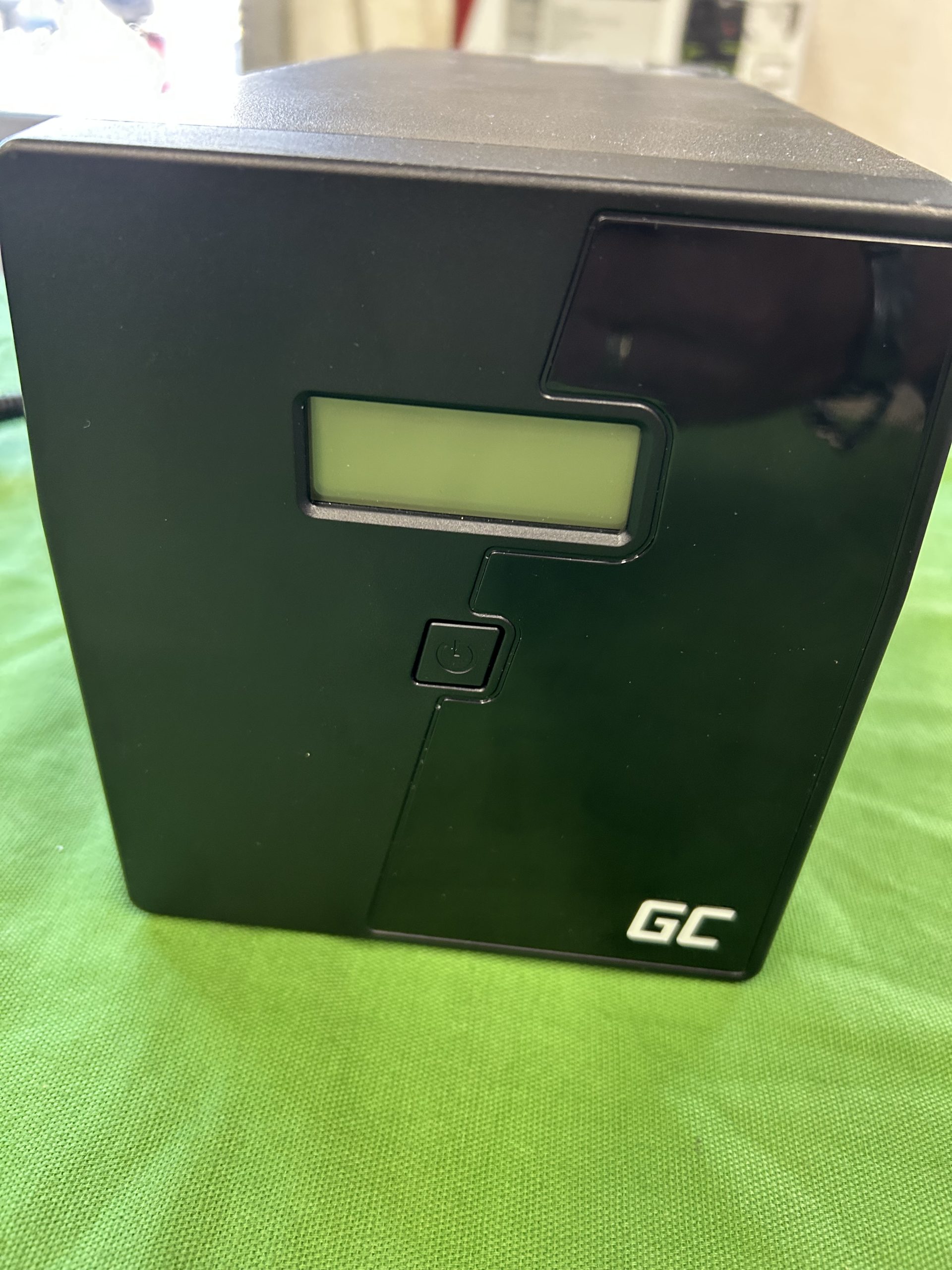 Green Cell UPS03 UPS Micropower 1000VA szünetmentes tápegység, kiemelt kép