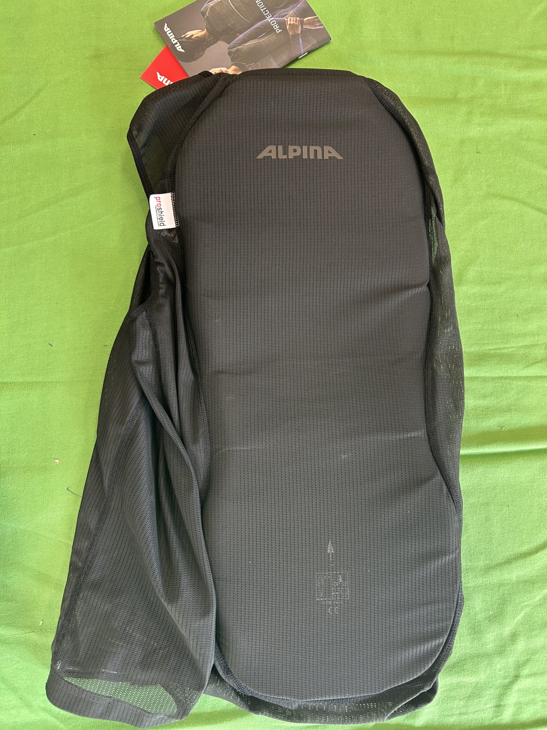 Új Alpina prtotektoros mellény "M" 48/50, kiemelt kép