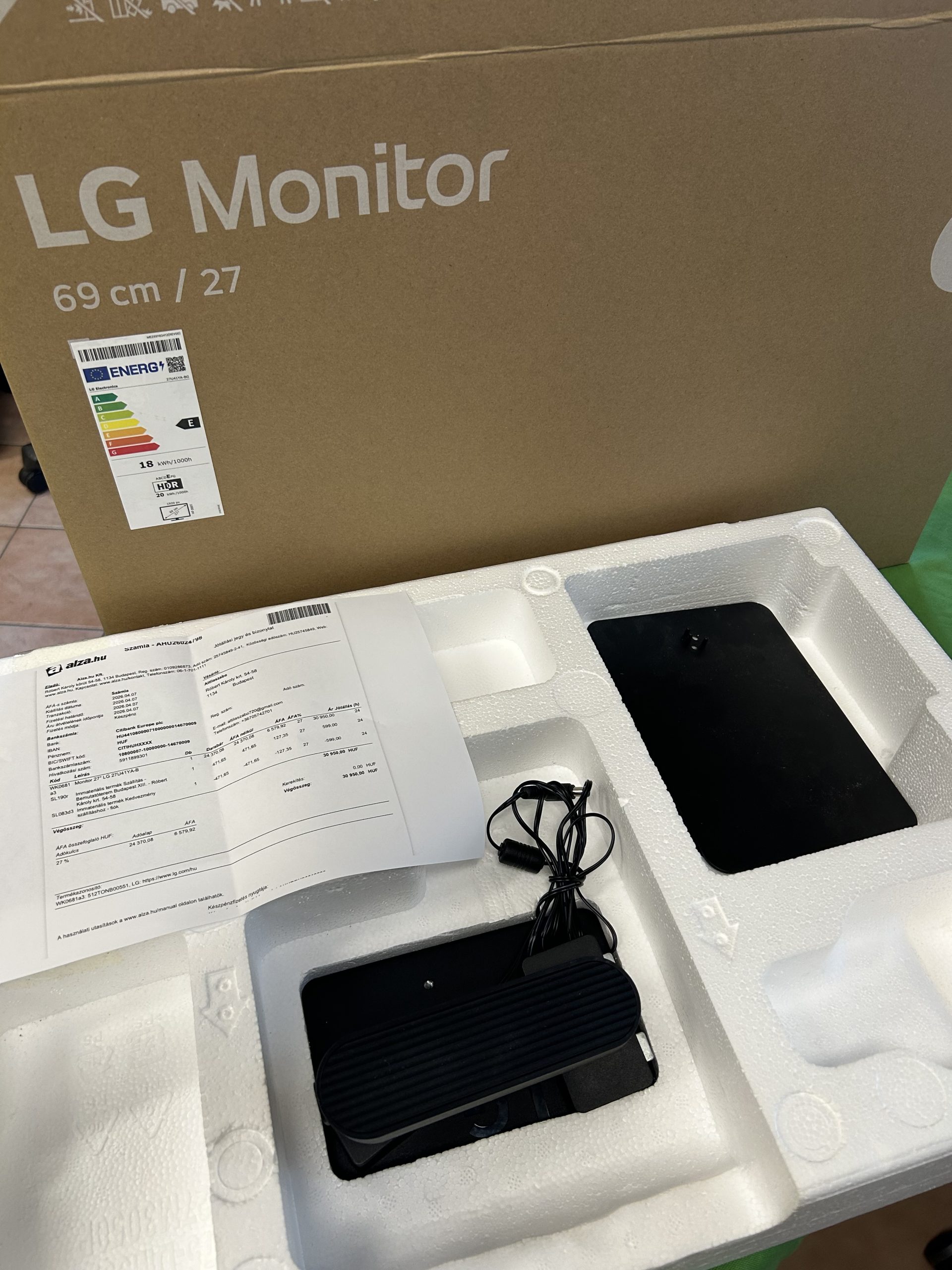 Gyári garanciával LG 27" LED 27U41YA-B Monitor, kiemelt kép