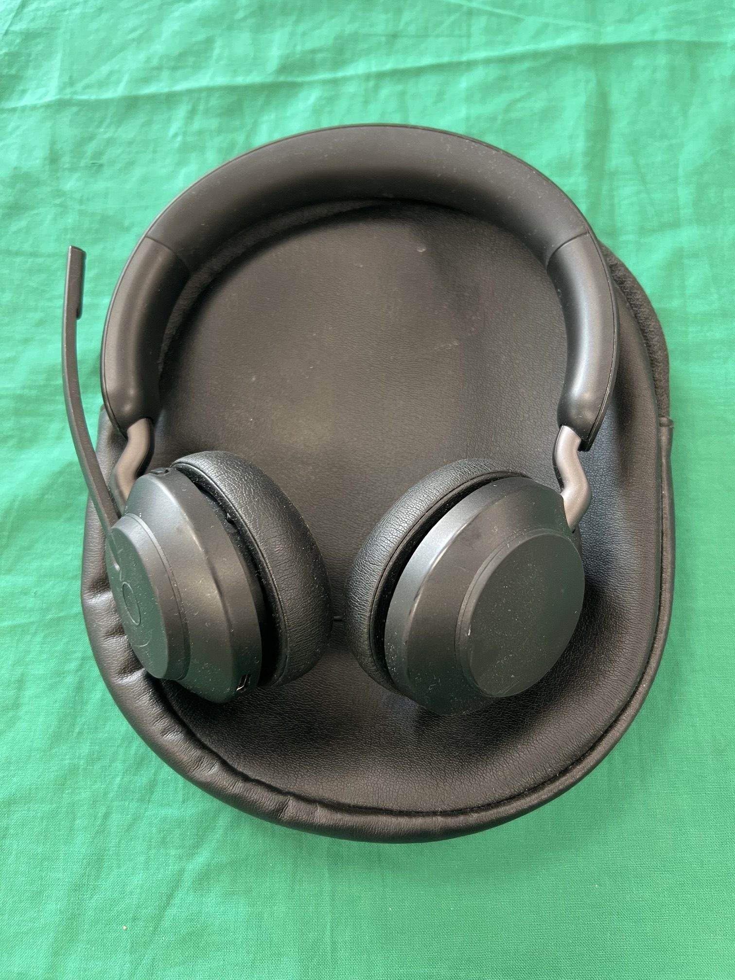 Jabra Evolve2 65 MS vezeték nélküli sztereó headset/fejhallgató, kiemelt kép