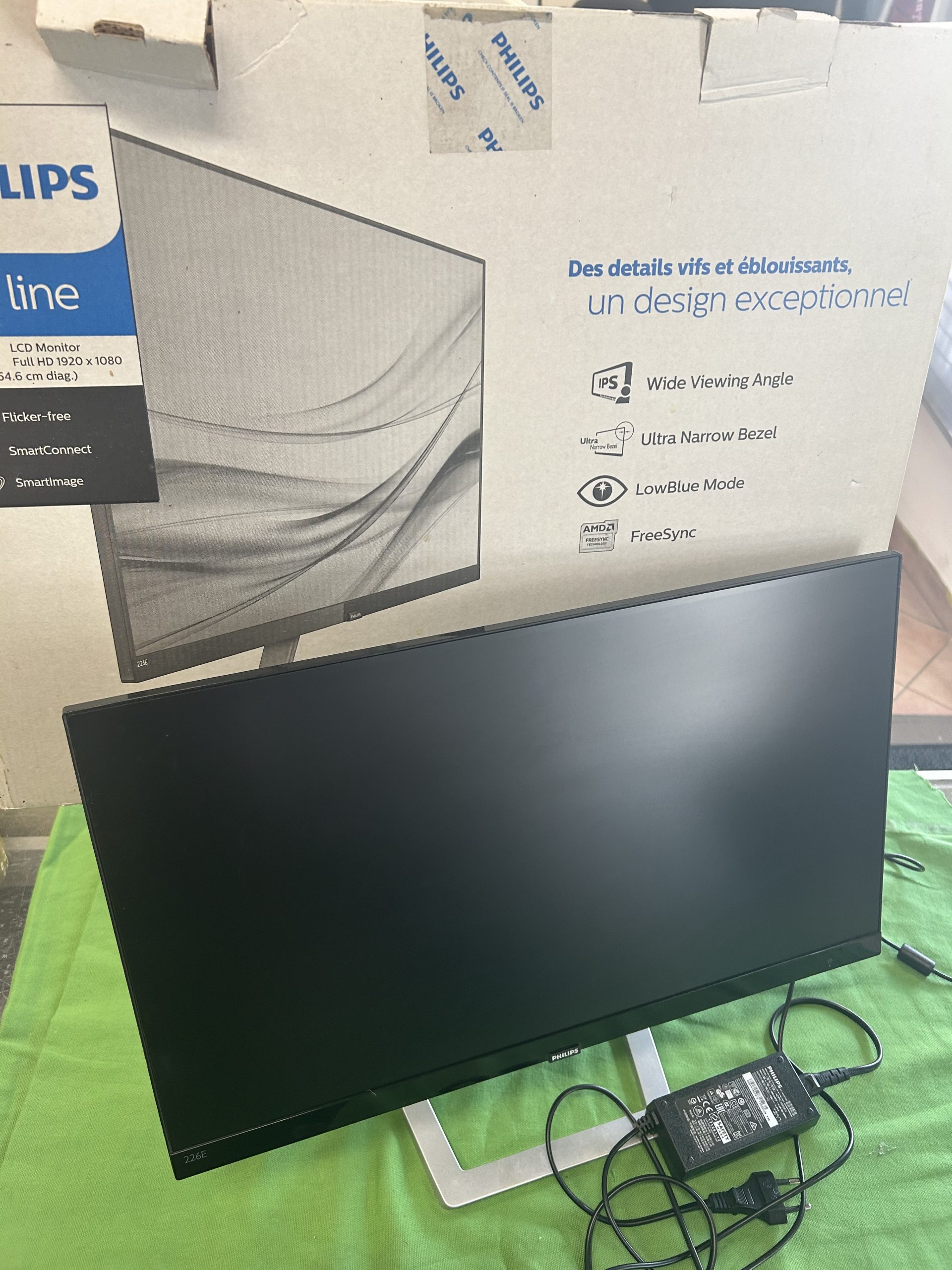 Philips 22" FULL HD LED monitor, kiemelt kép