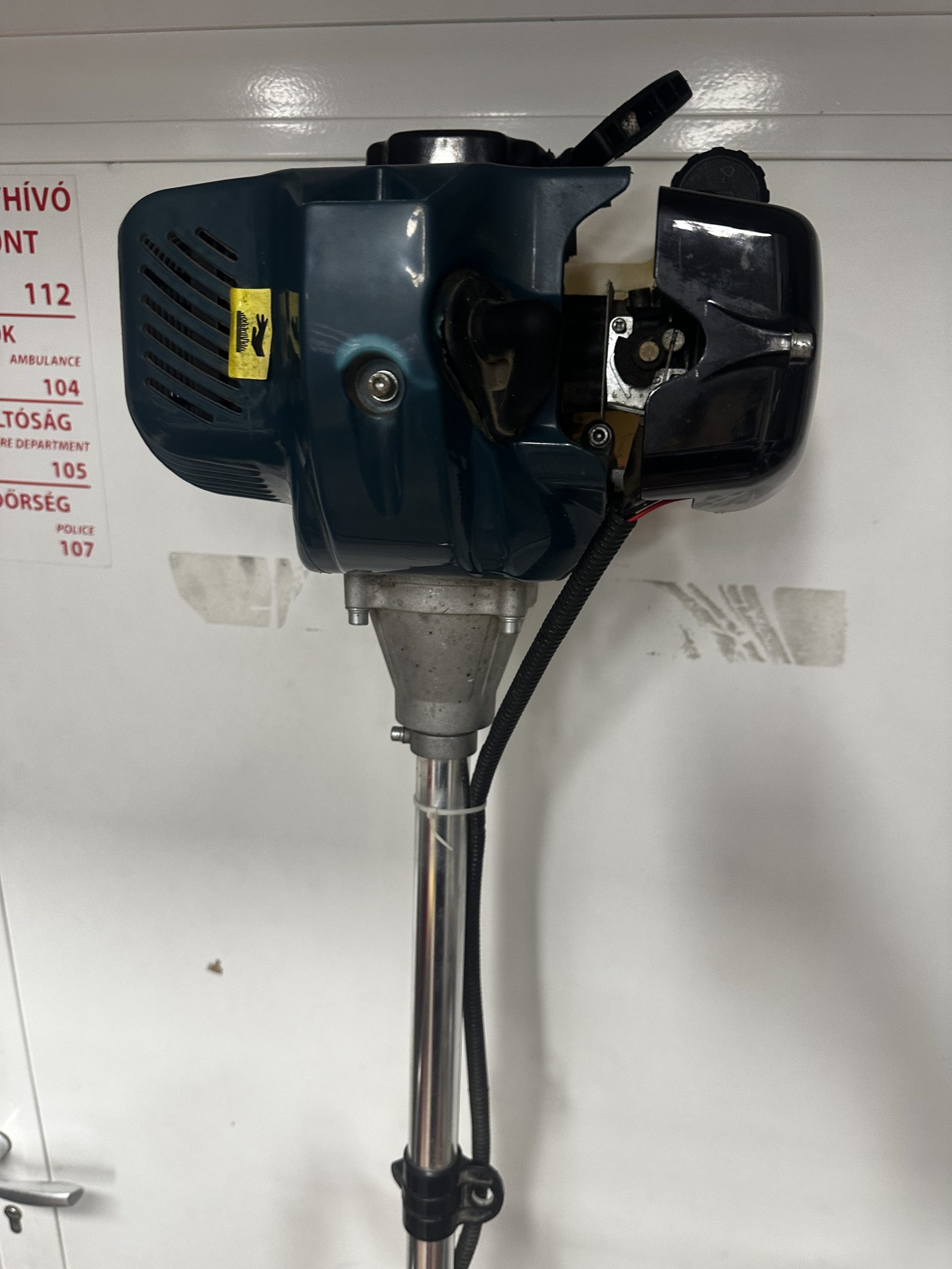 Hyundai HYD-415B Benzinmotoros fűkasza, 52 cm³, kiemelt kép