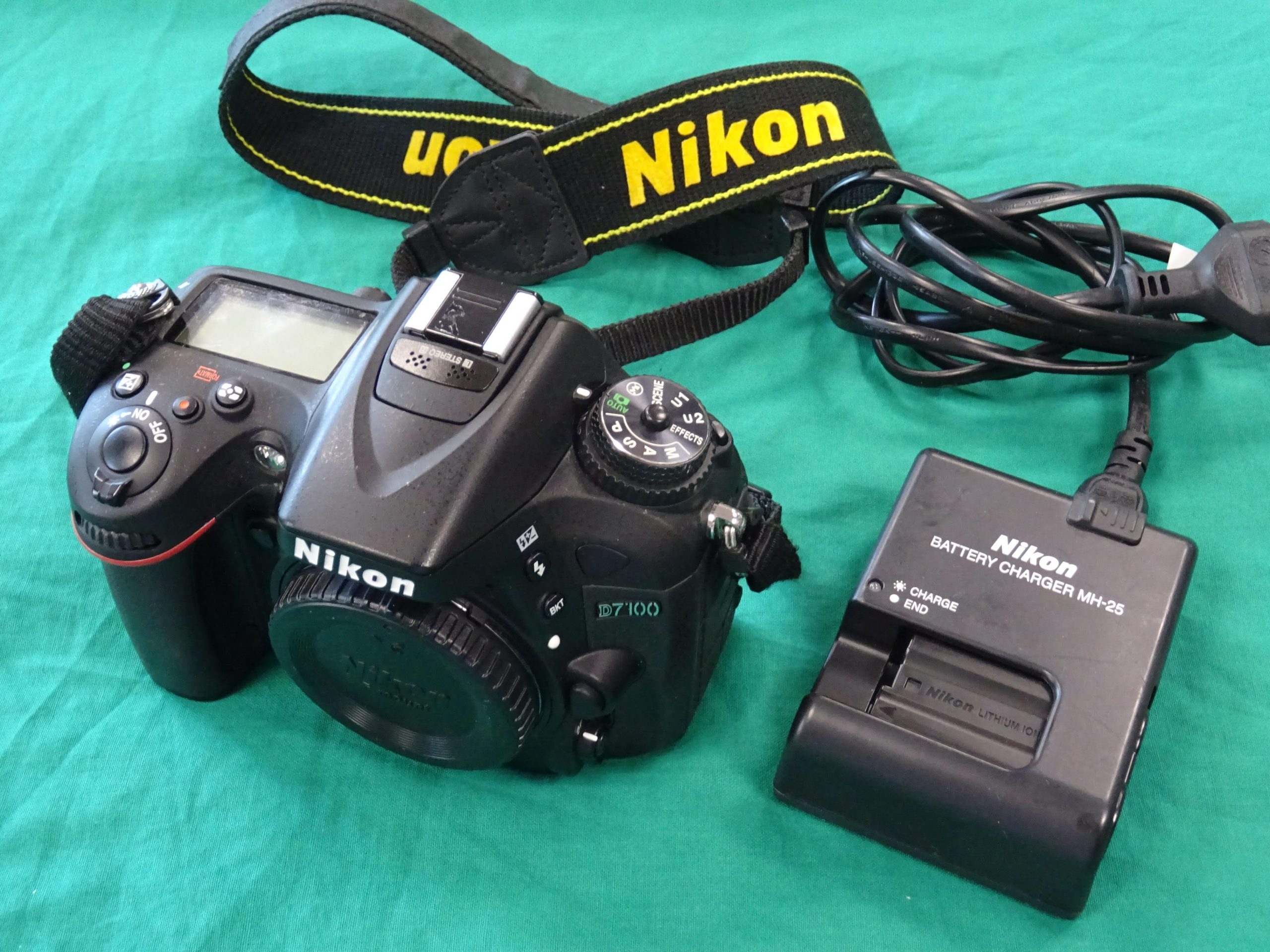 Nikon D7100 Body (VBA360AE) Digitális fényképezőgép, kiemelt kép